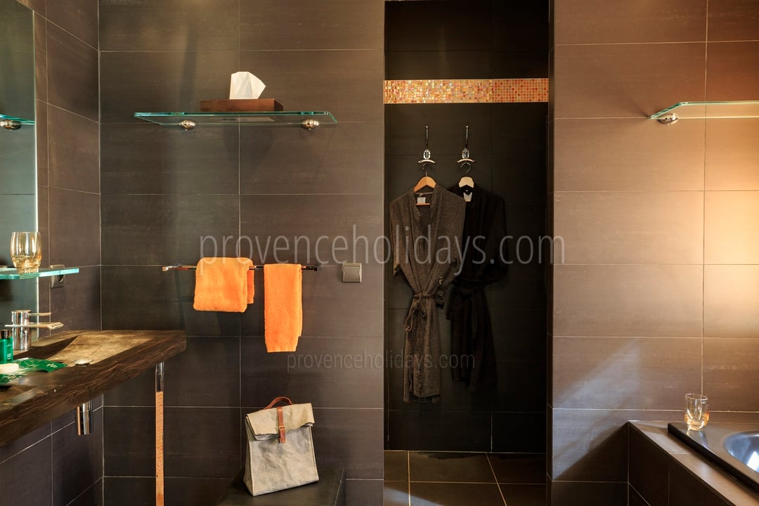38 - Mas de l\'Artiste: Villa: Bathroom