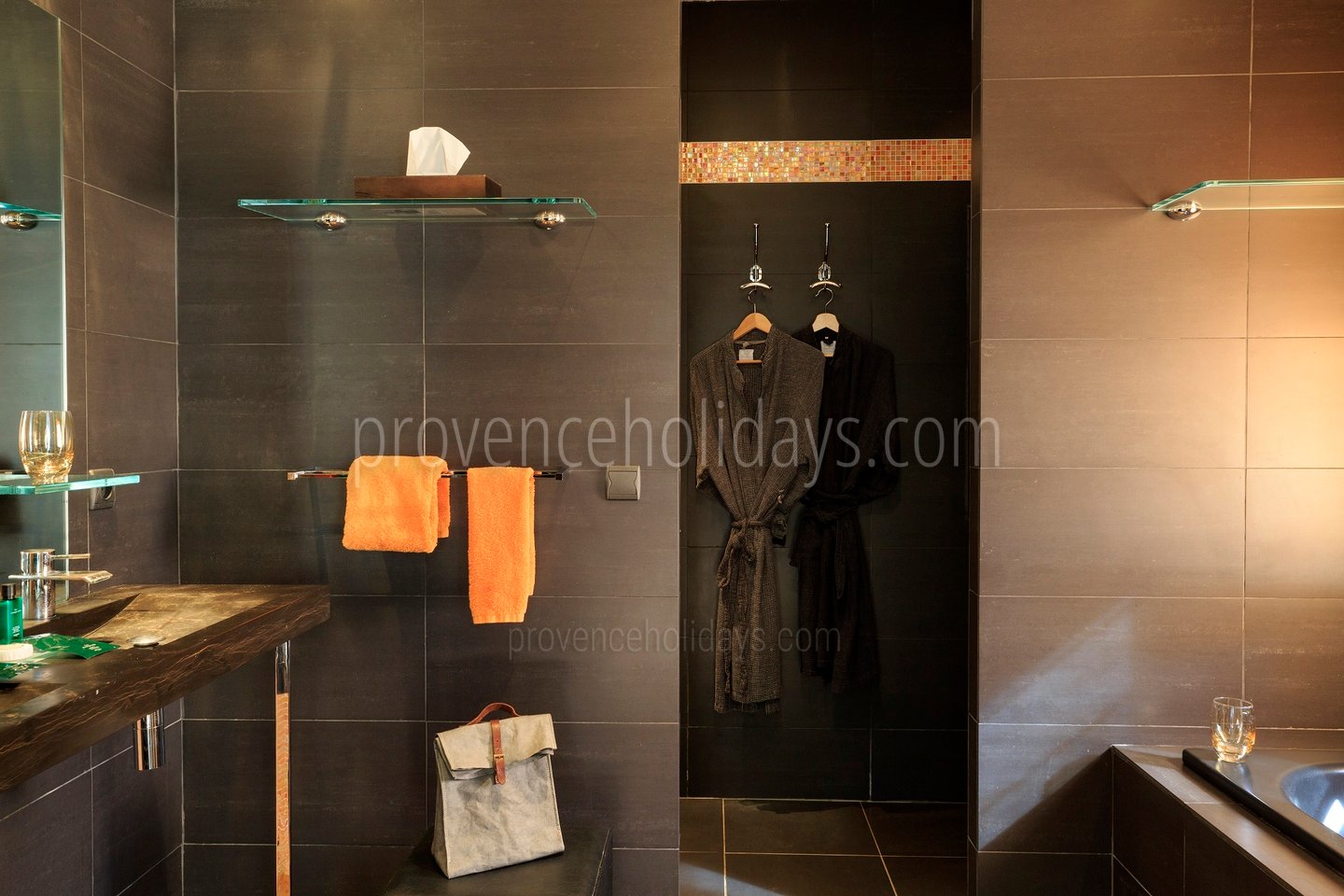 38 - Mas de l\'Artiste: Villa: Bathroom