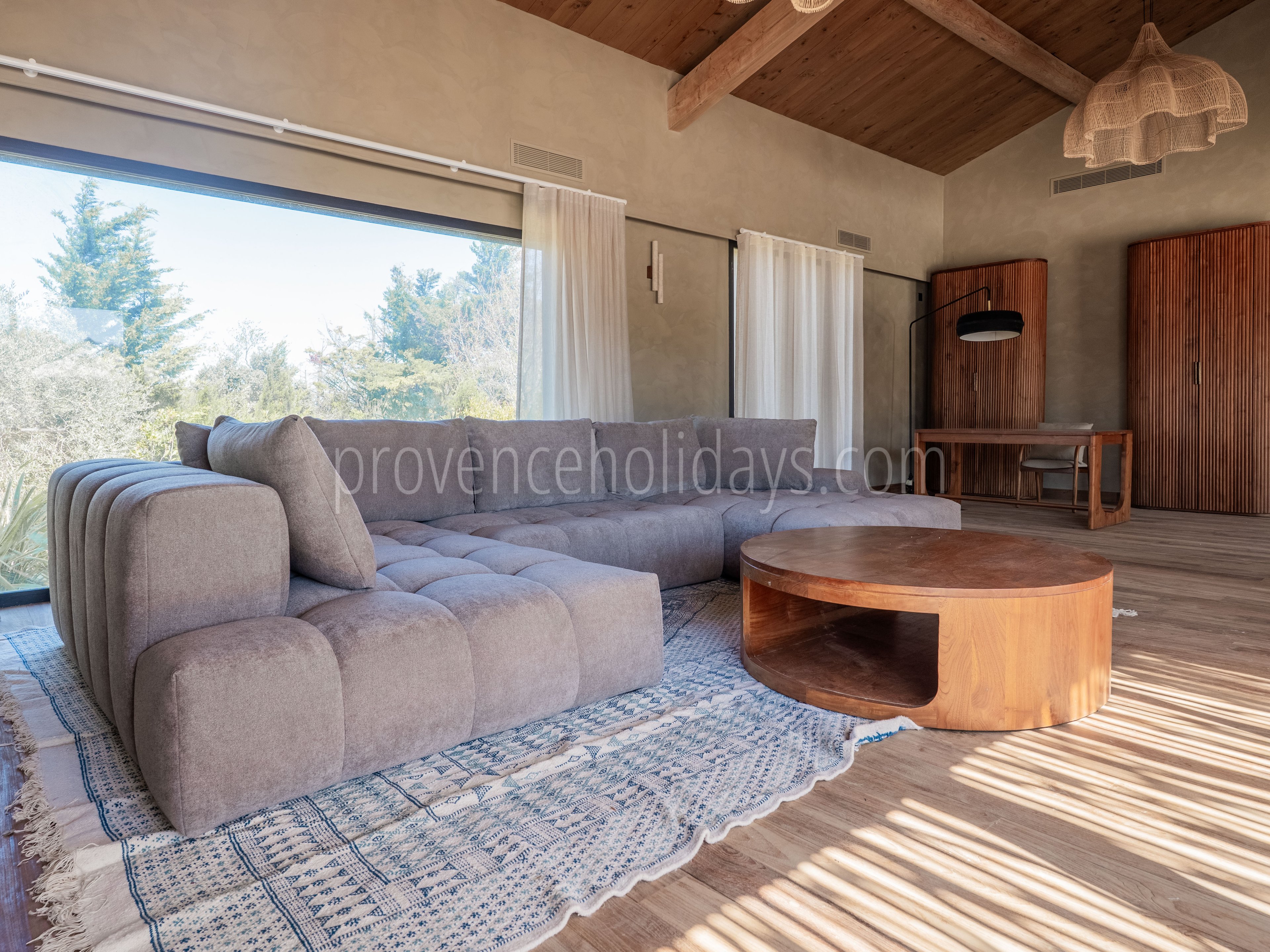32 - Les Jardins des Alpilles: Villa: Interior