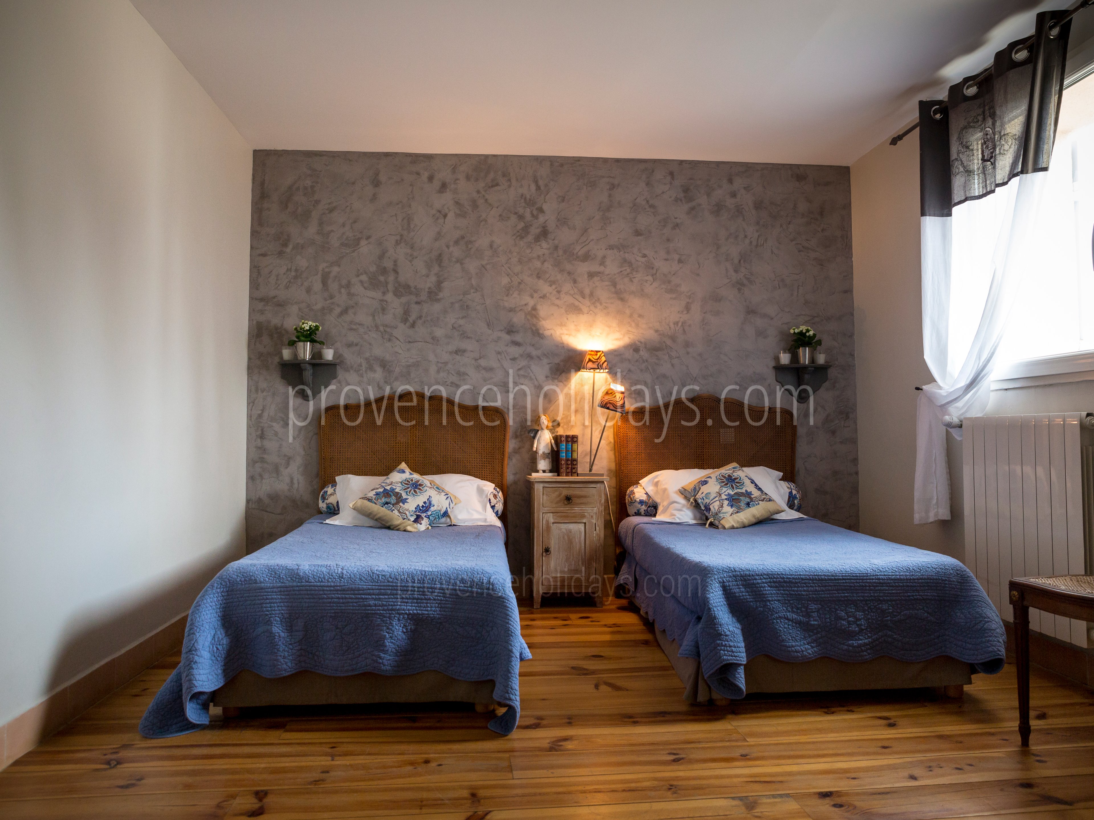 18 - Mas de Mazette: Villa: Bedroom