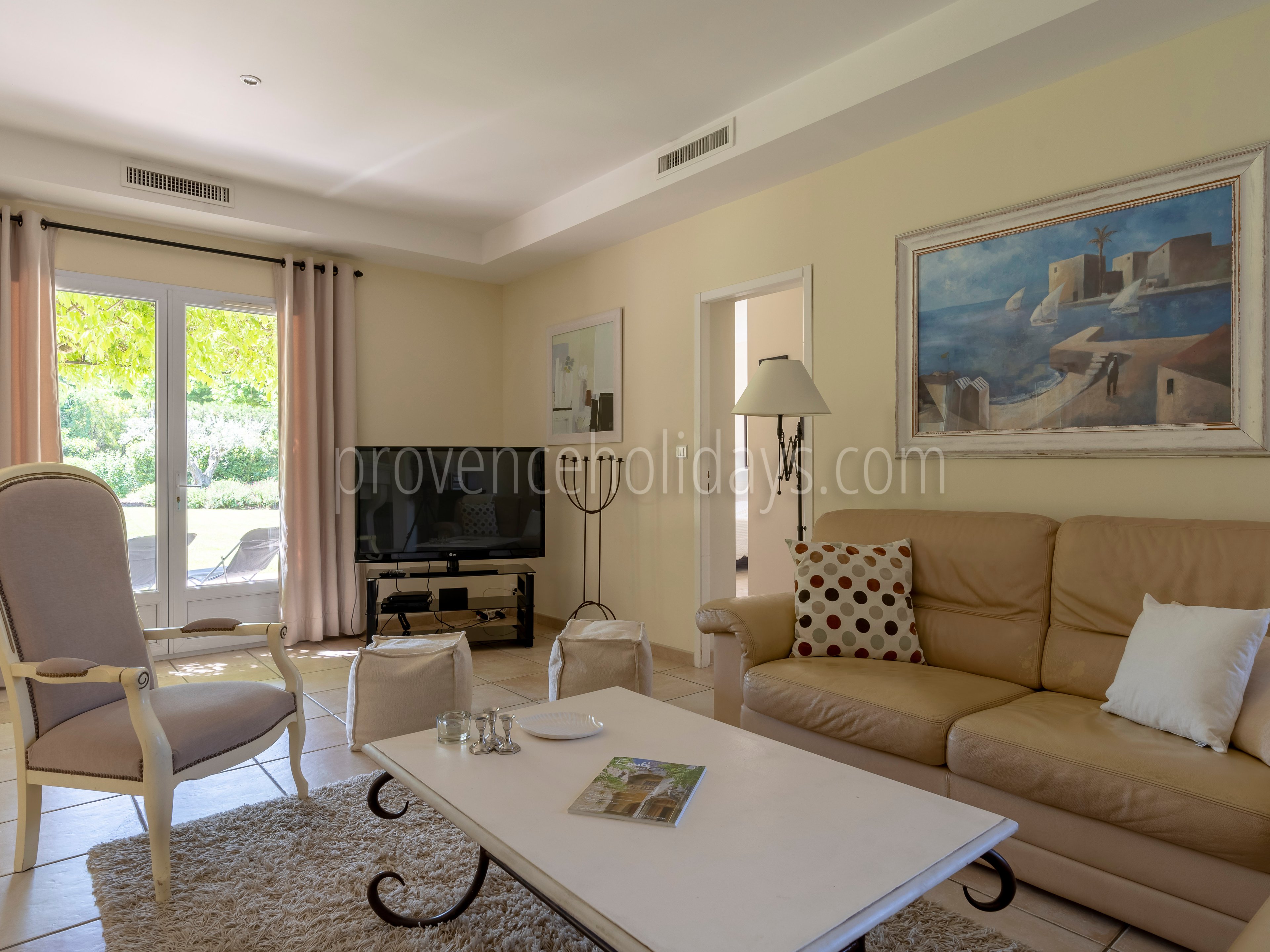 29 - Chez Alare: Villa: Interior