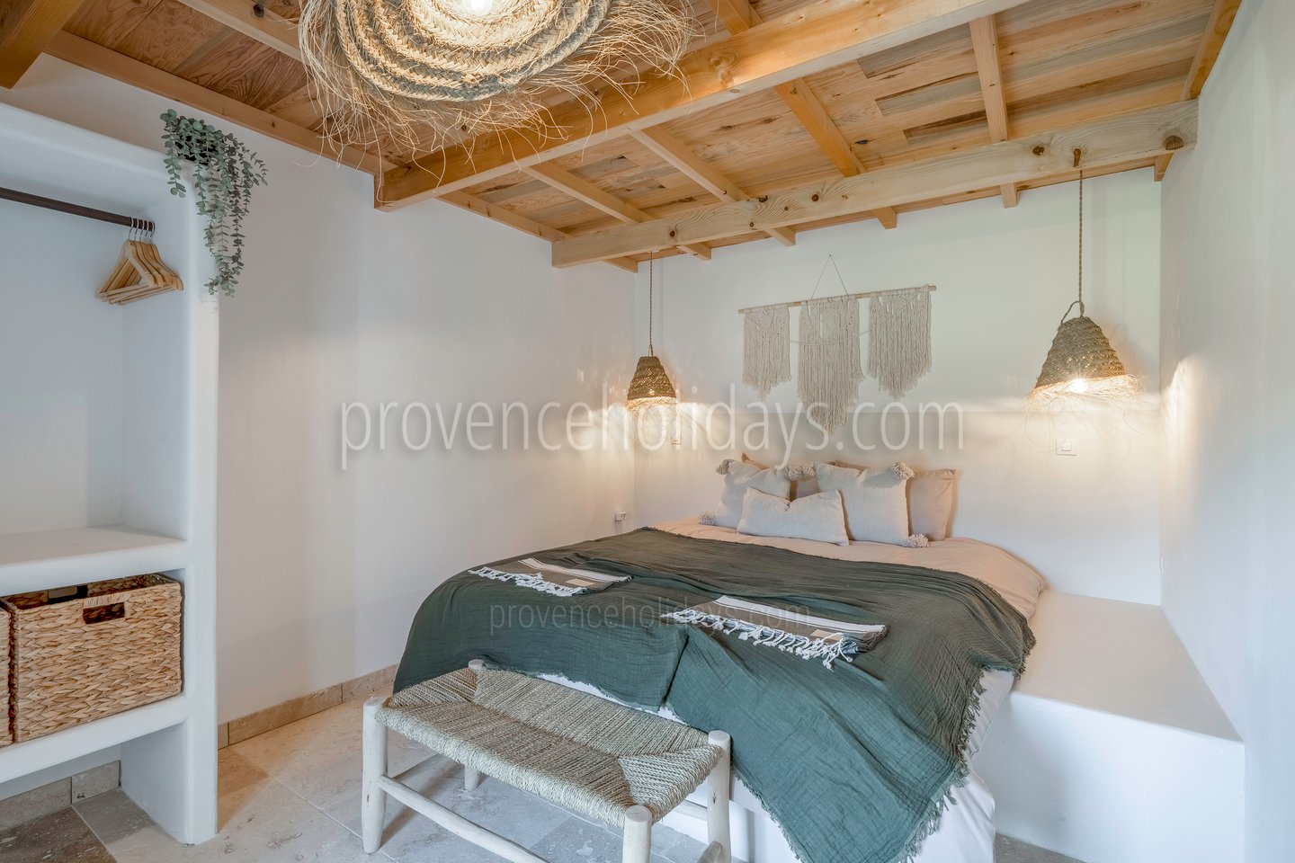 30 - La Bohème: Villa: Bedroom