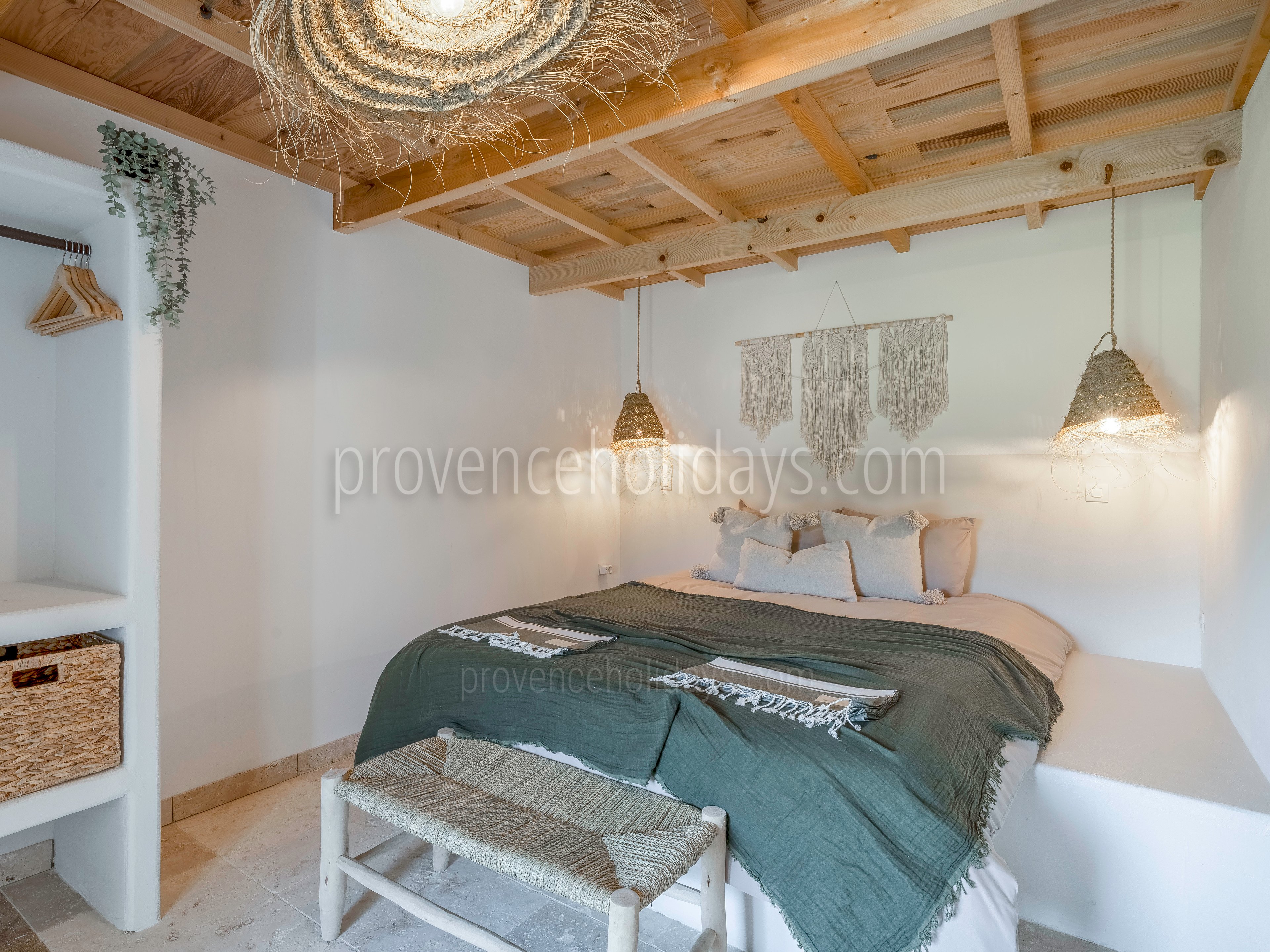30 - La Bohème: Villa: Bedroom