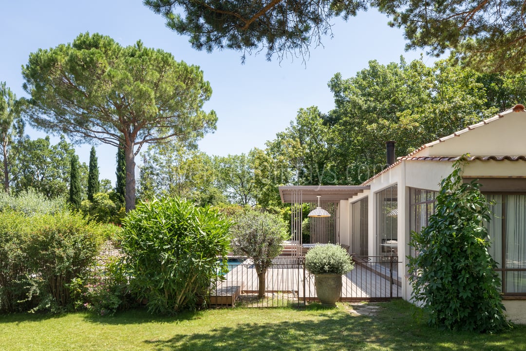 10 - Domaine Aurea: Villa: Exterior