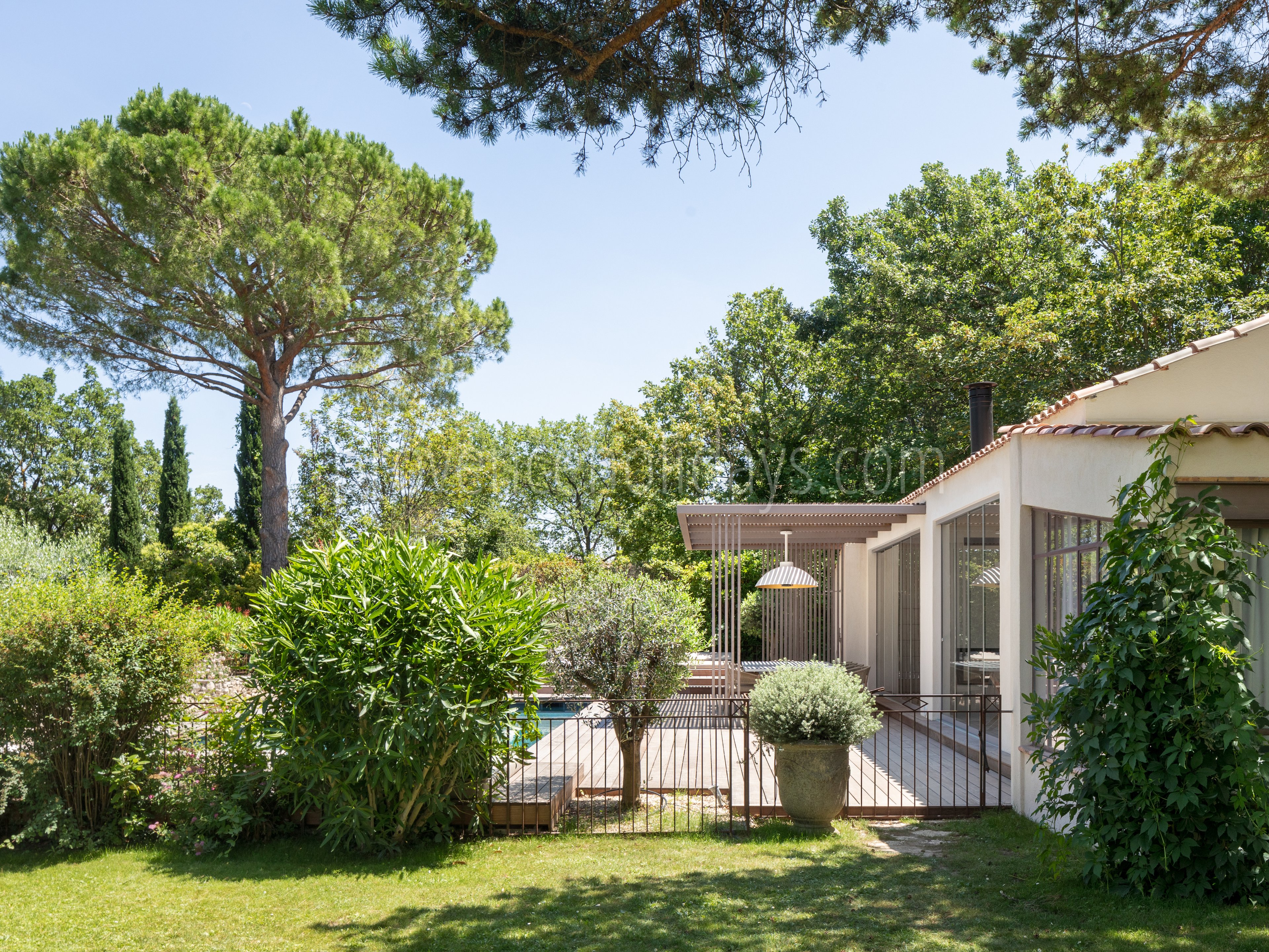 10 - Domaine Aurea: Villa: Exterior
