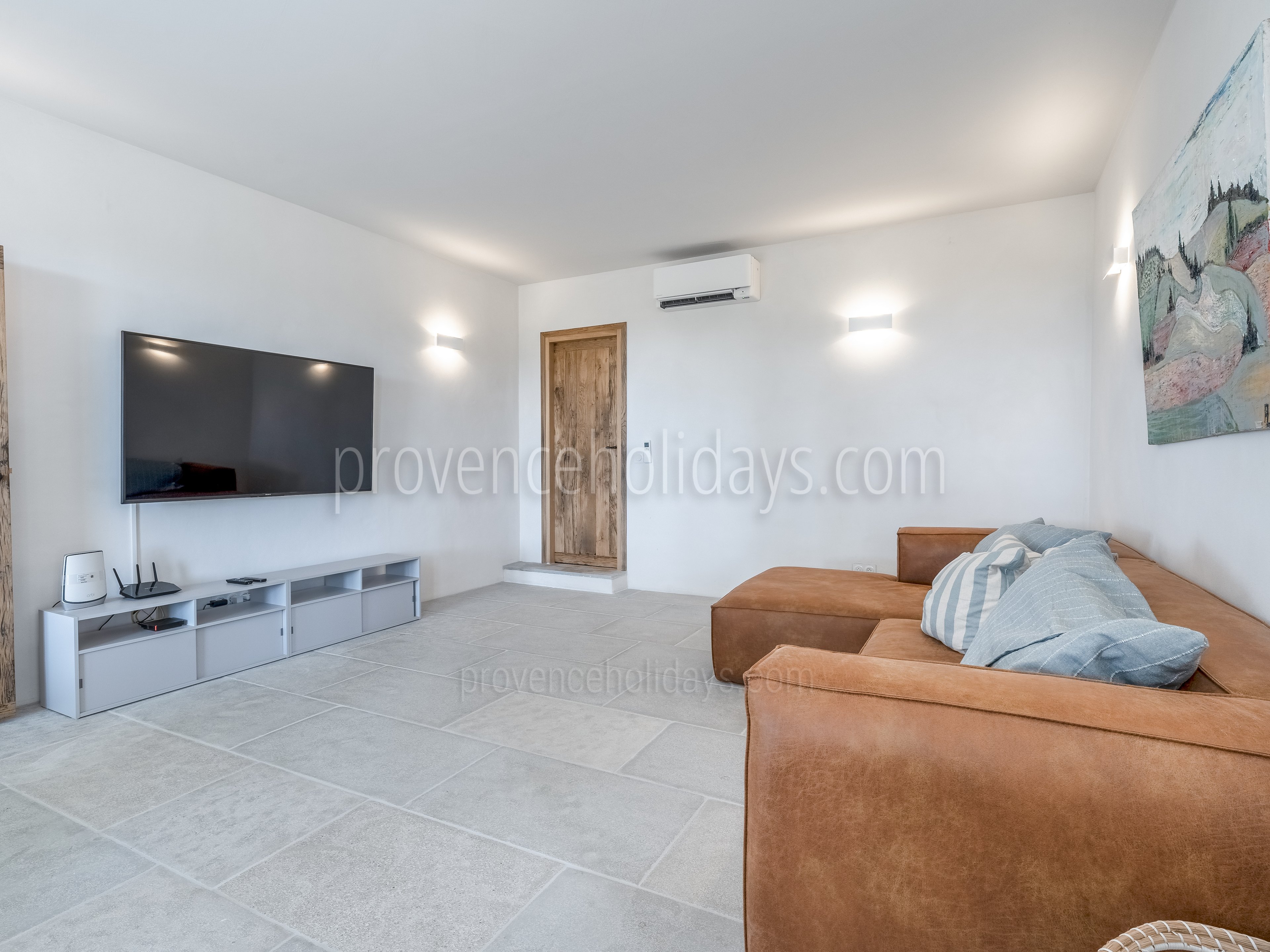 10 - Mas des Chênes: Villa: Interior
