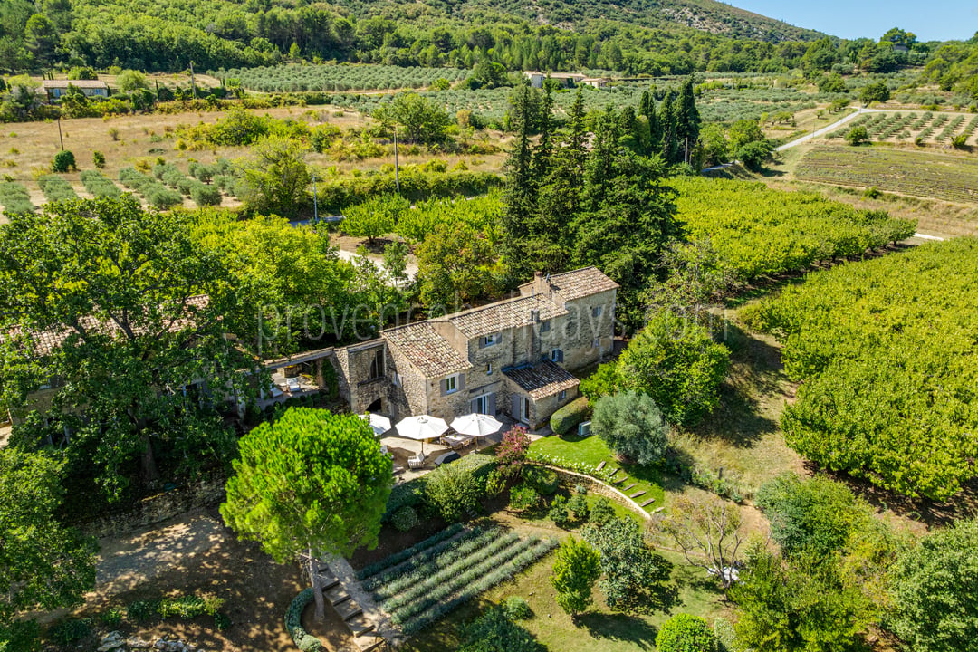 3 - Domaine des Pierres: Villa: Exterior