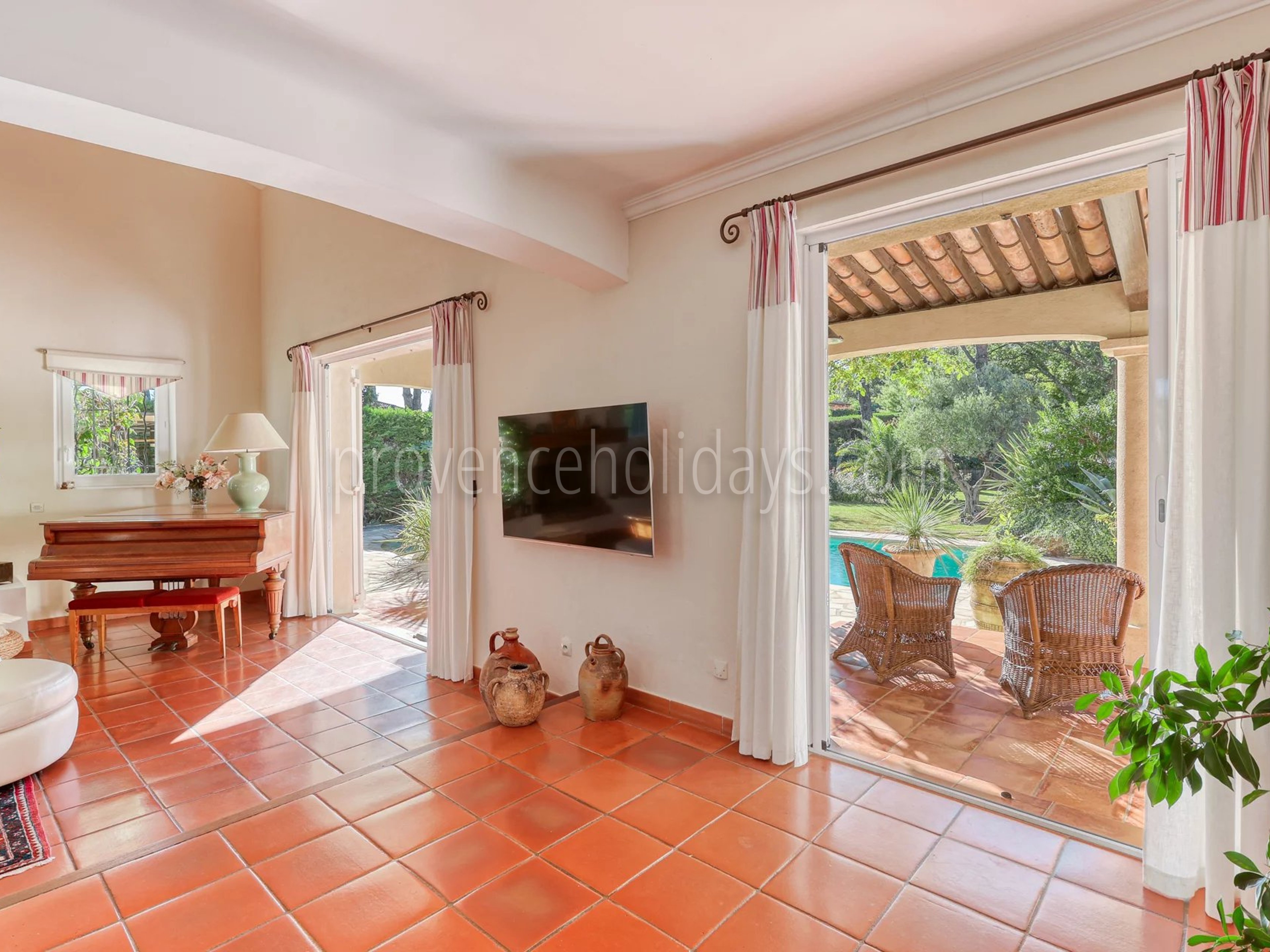 22 - Villa avec maison d’invités à Grimaud: Villa: Interior