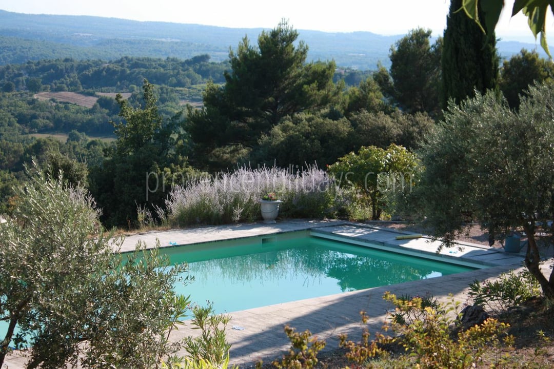 Ferienhaus mit beheiztem Pool für bis zu zehn Gäste