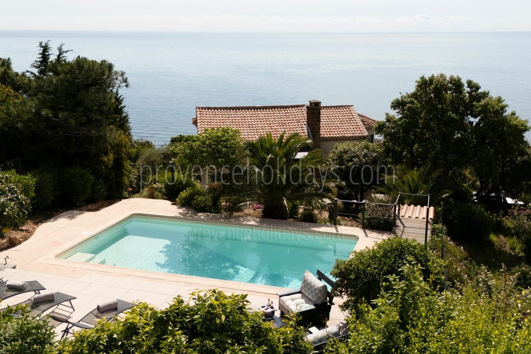 2 - Villa Trayas: Villa: Pool
