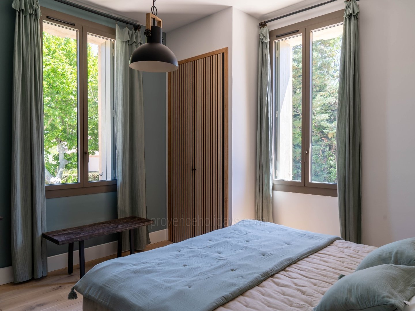 43 - Bastide Leontin: Villa: Bedroom