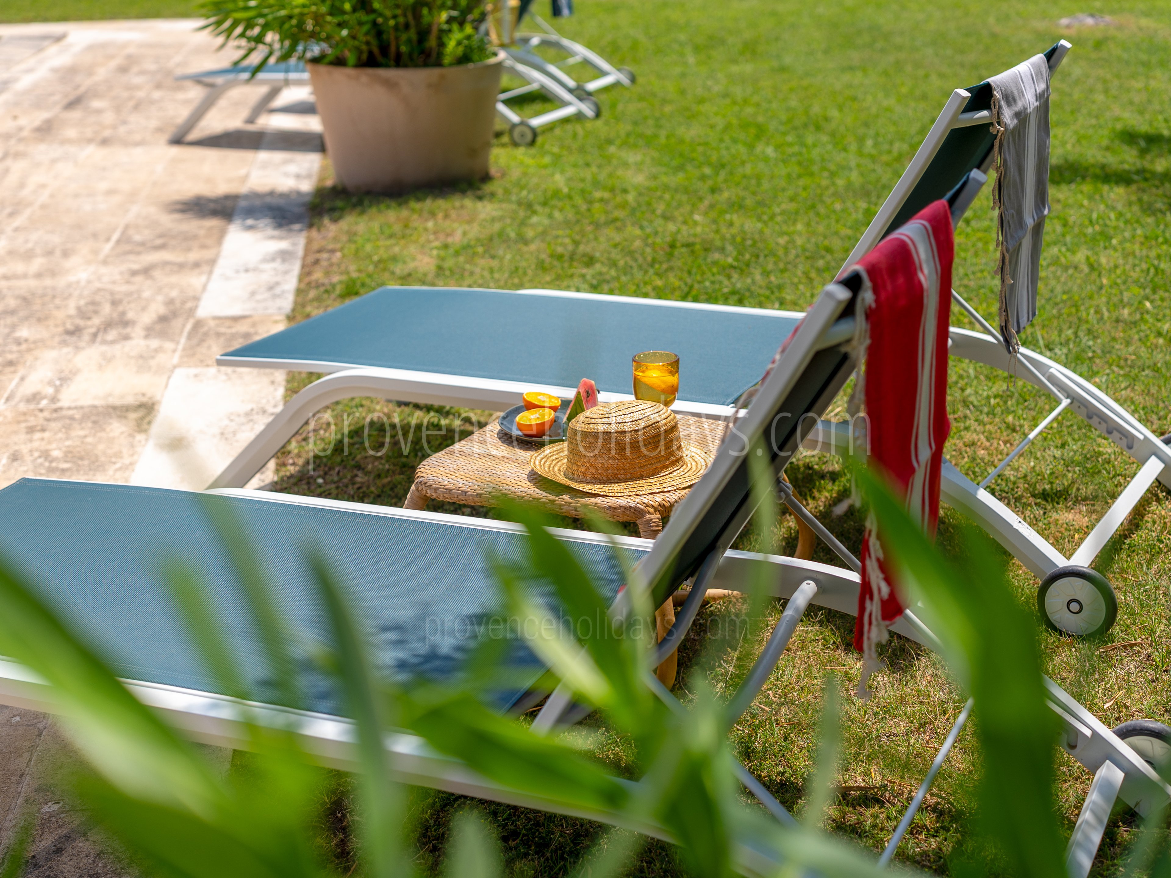 12 - Mas des Trois Cyprès: Villa: Pool