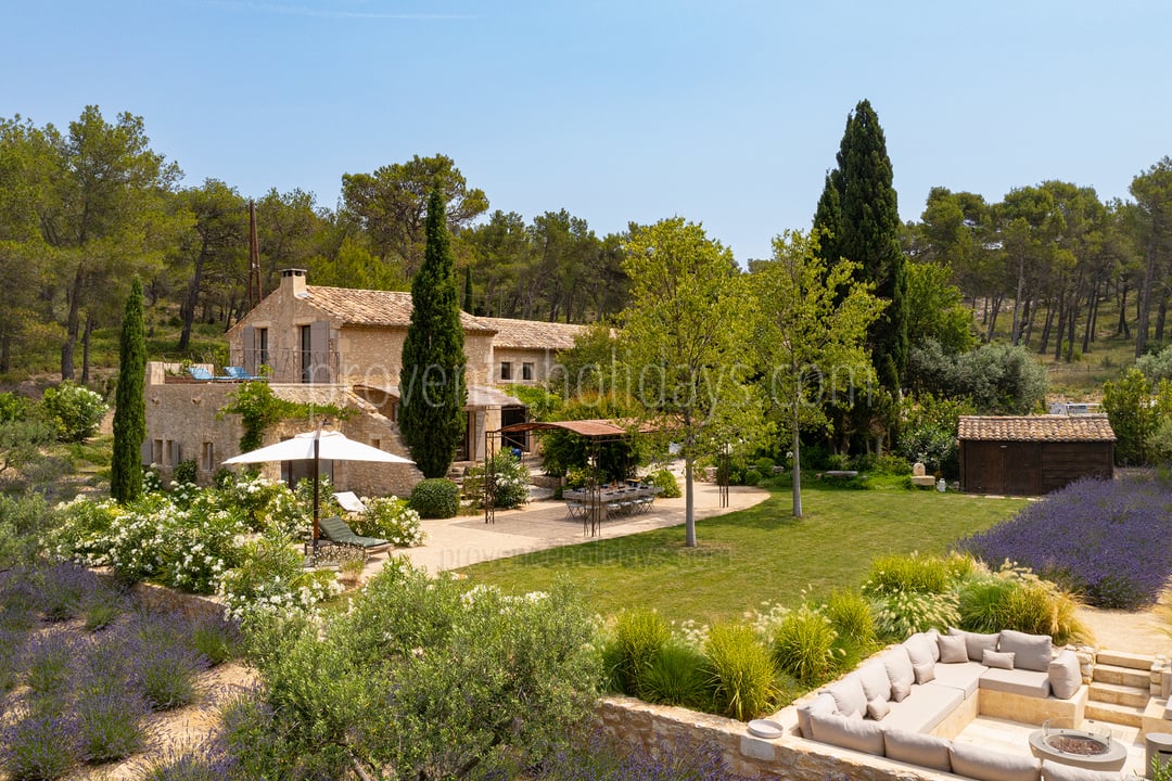 12 - Le Mas Secret: Villa: Exterior