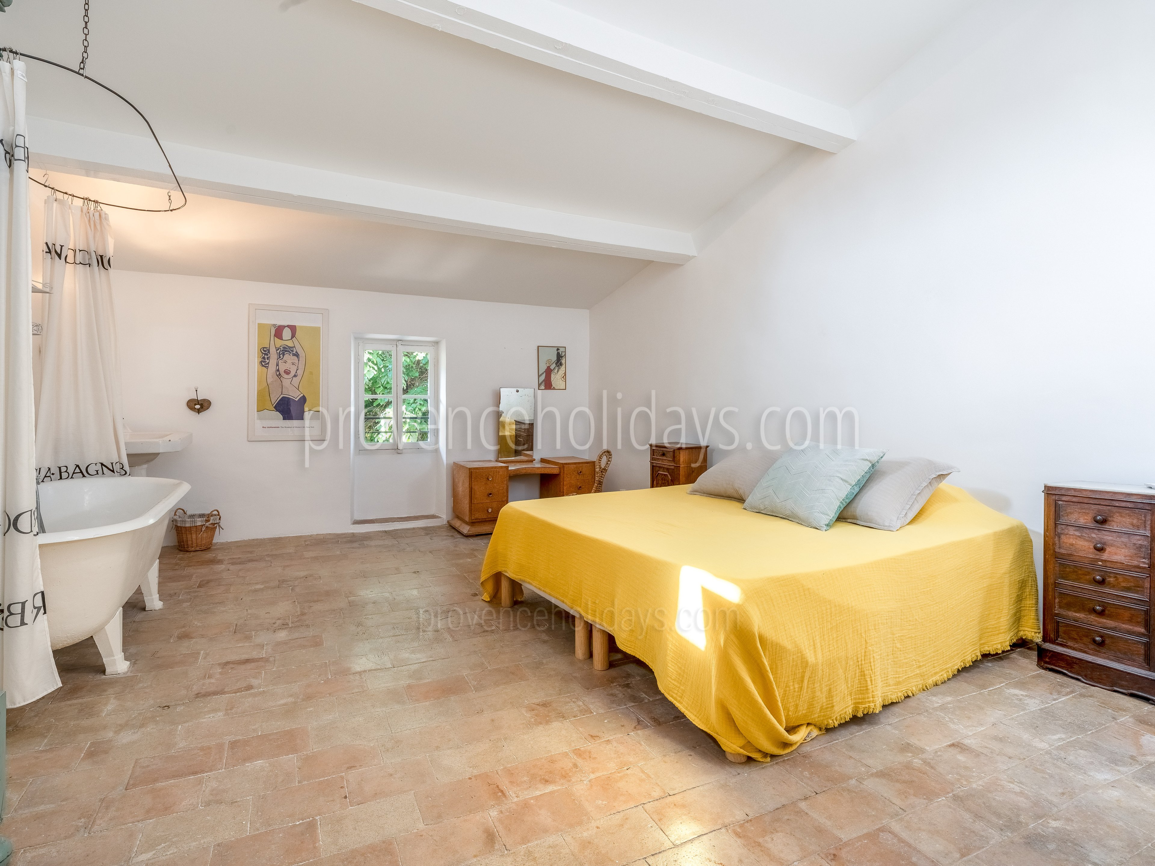 4 - Mas du Cours: Villa: Interior