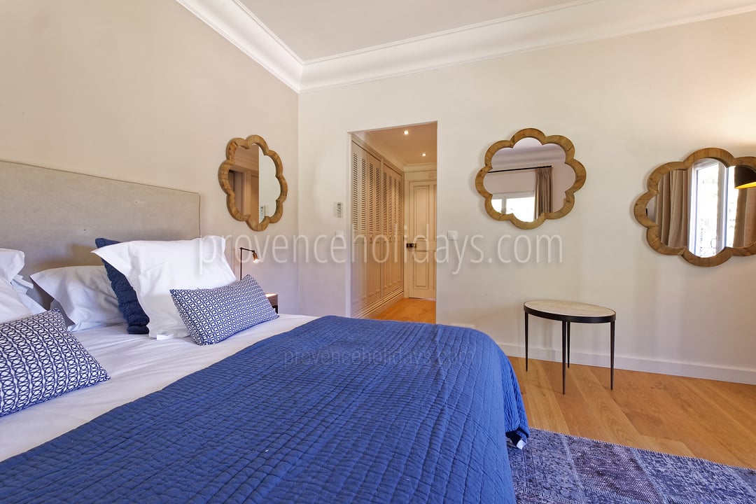 25 - Villa Garrigue: Villa: Bedroom