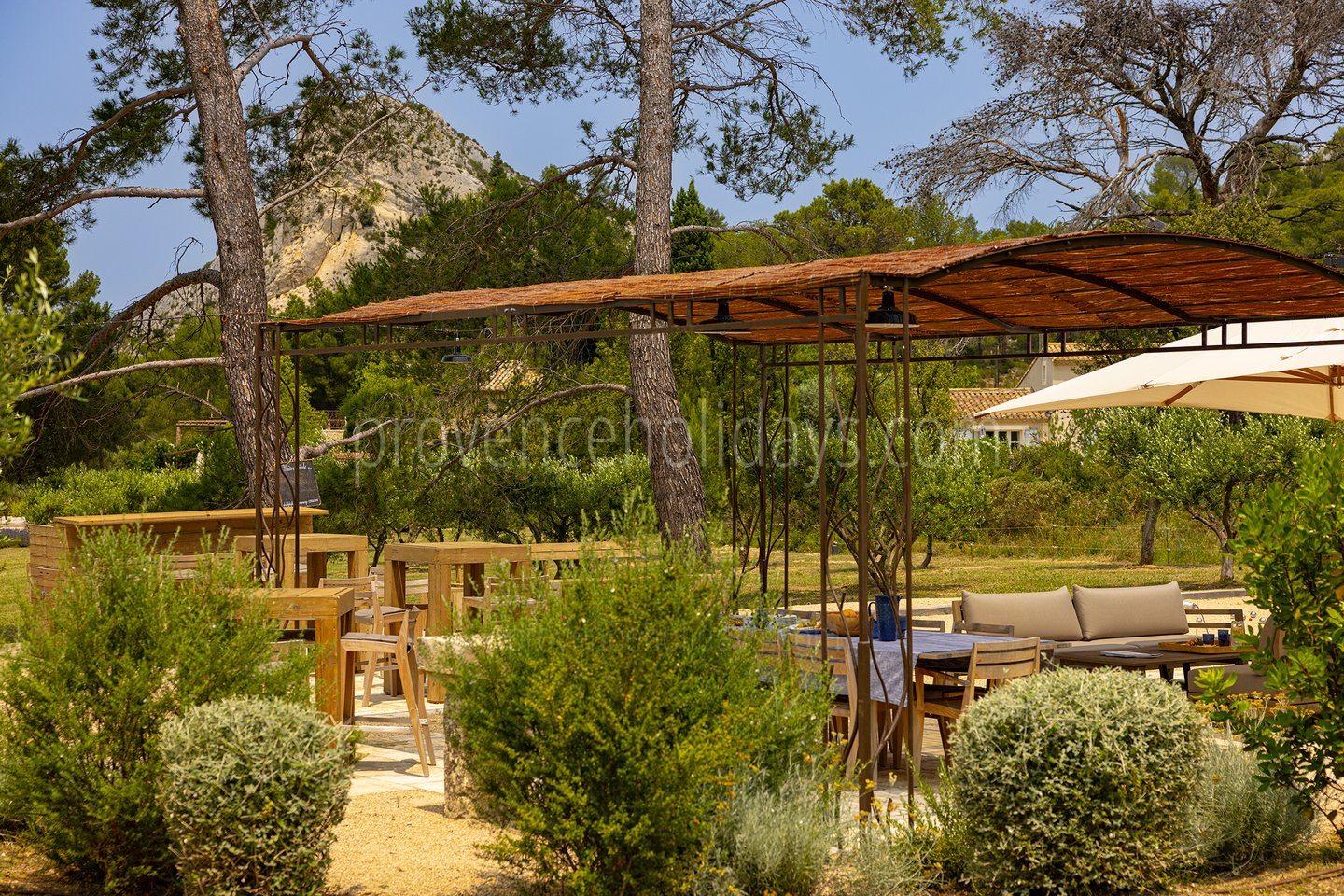 17 - Le Mas Secret: Villa: Exterior