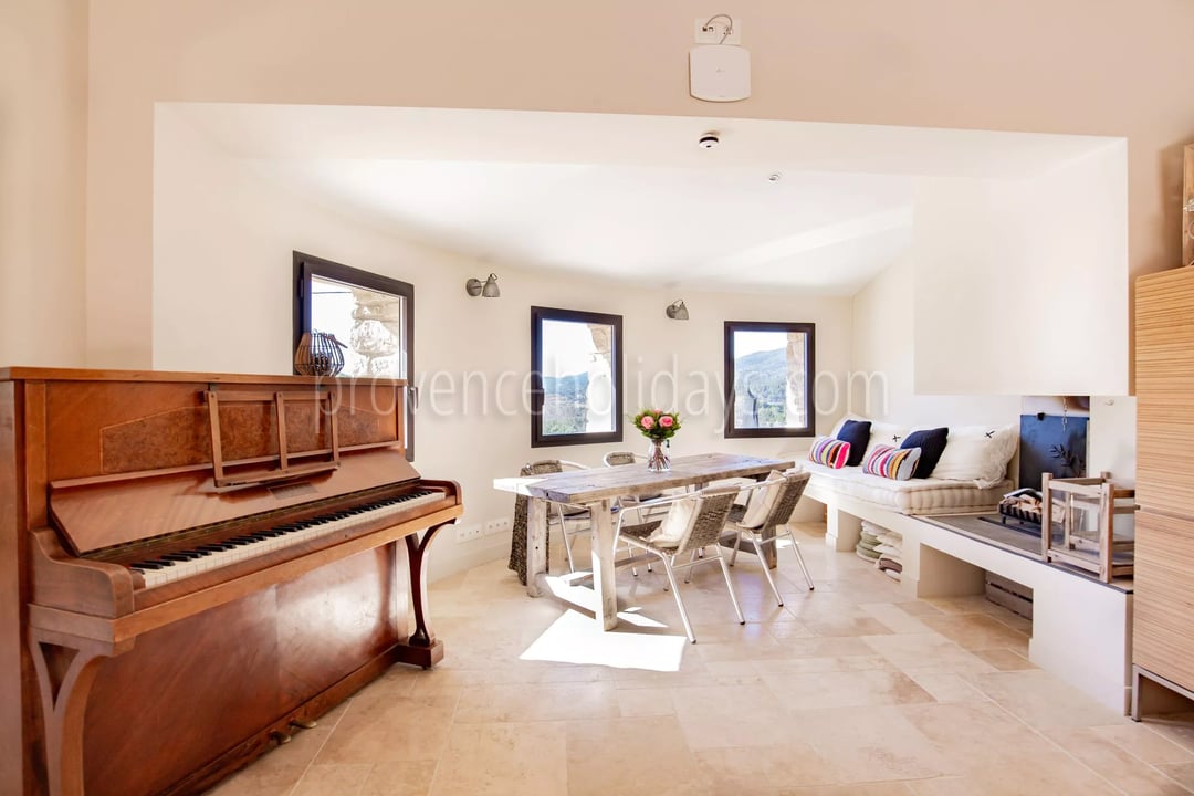 5 - Le Domaine de L\'Or Vert: Villa: Interior