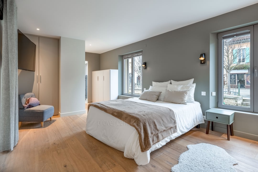 20 - Côté Sorgue: Villa: Bedroom