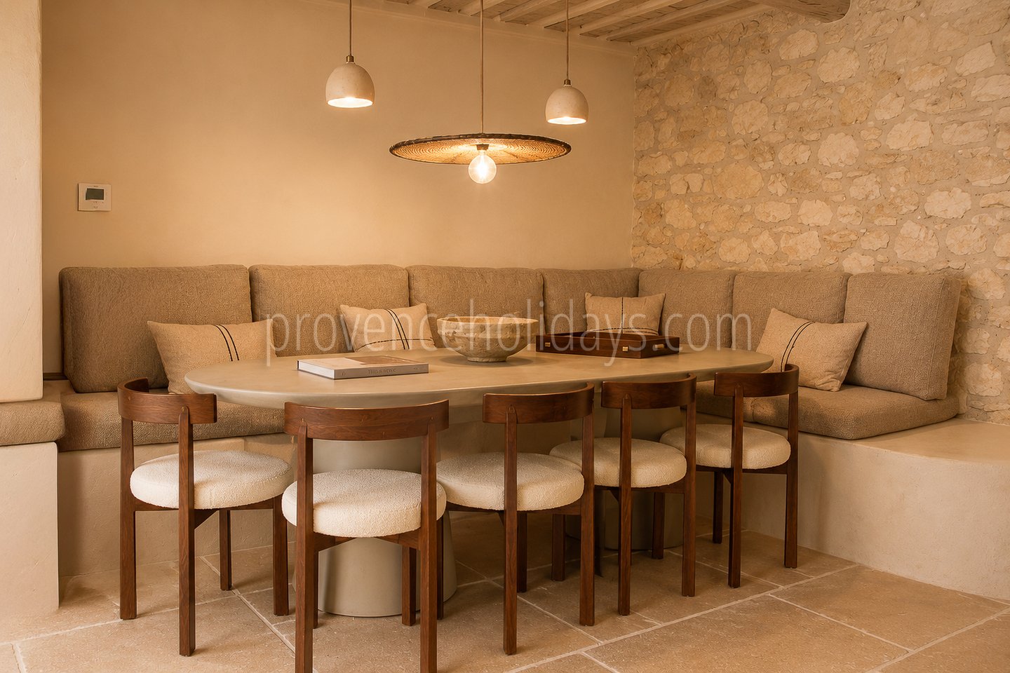 28 - Mas rénové à pied d\'Eygalières: Villa: Interior