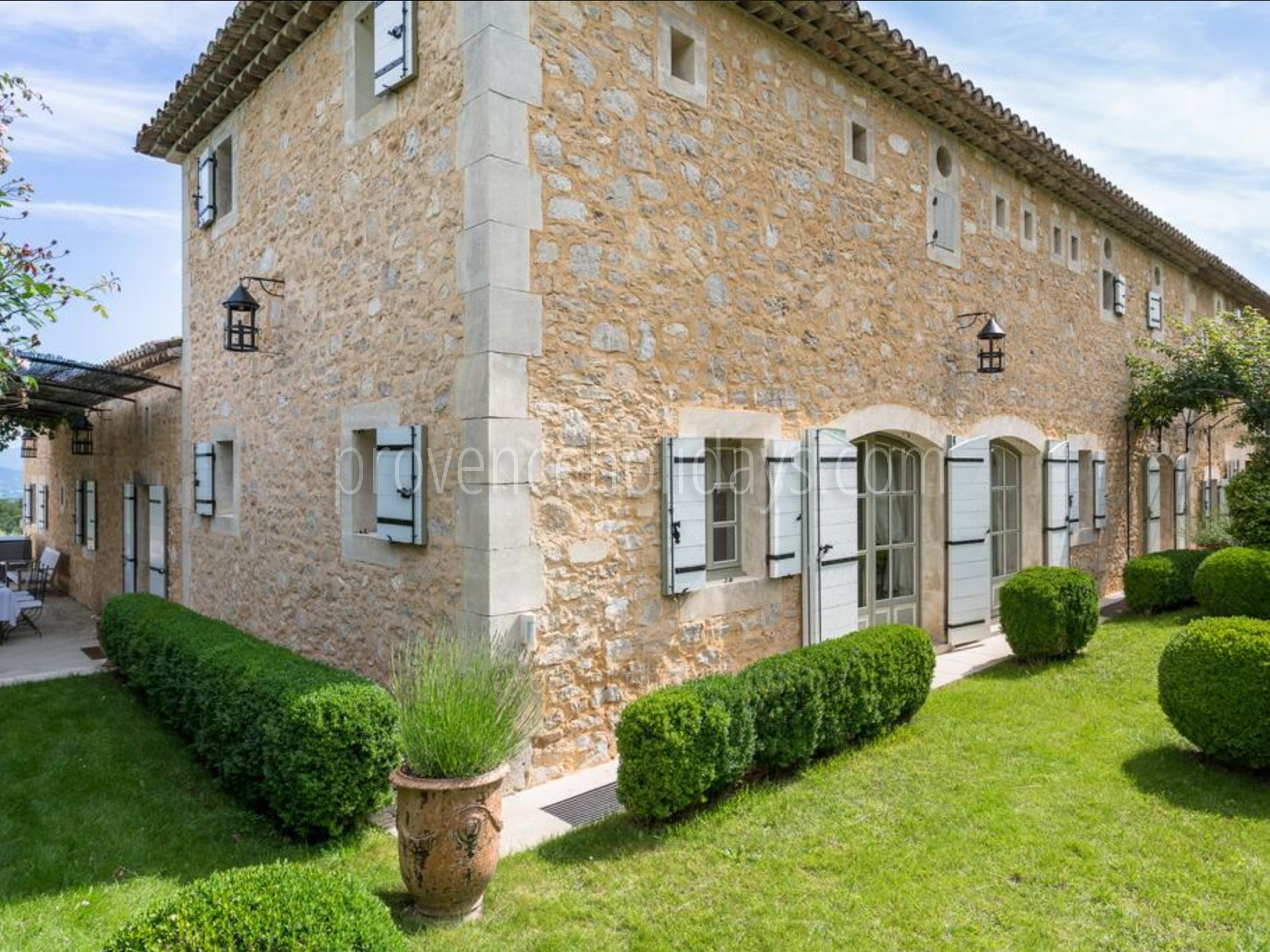 11 - Mas Trigaud: Villa: Exterior