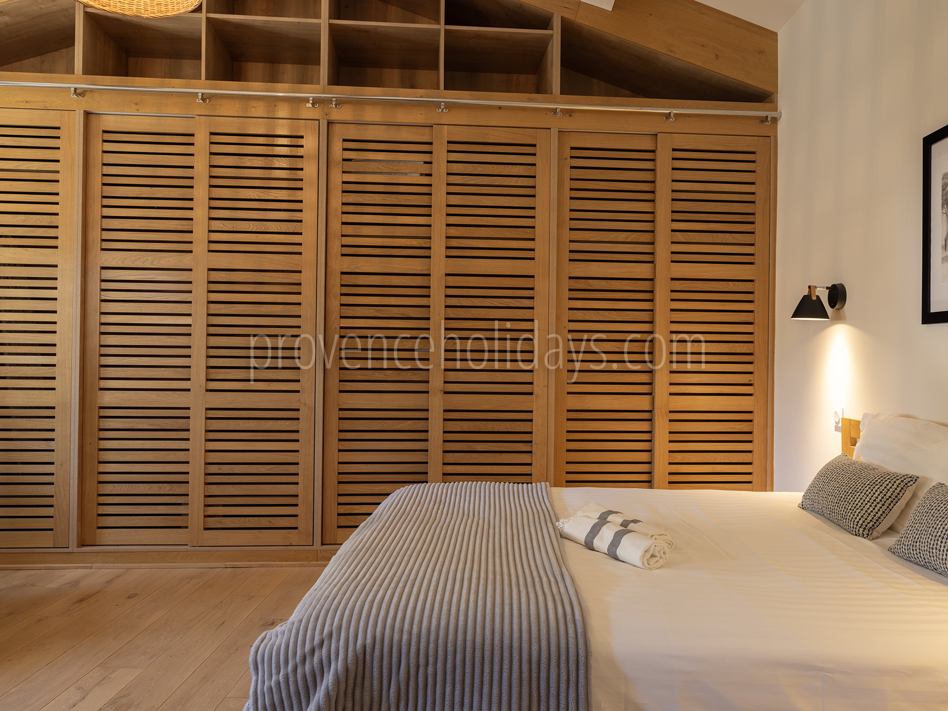 6 - Maison Jasmin: Villa: Bedroom