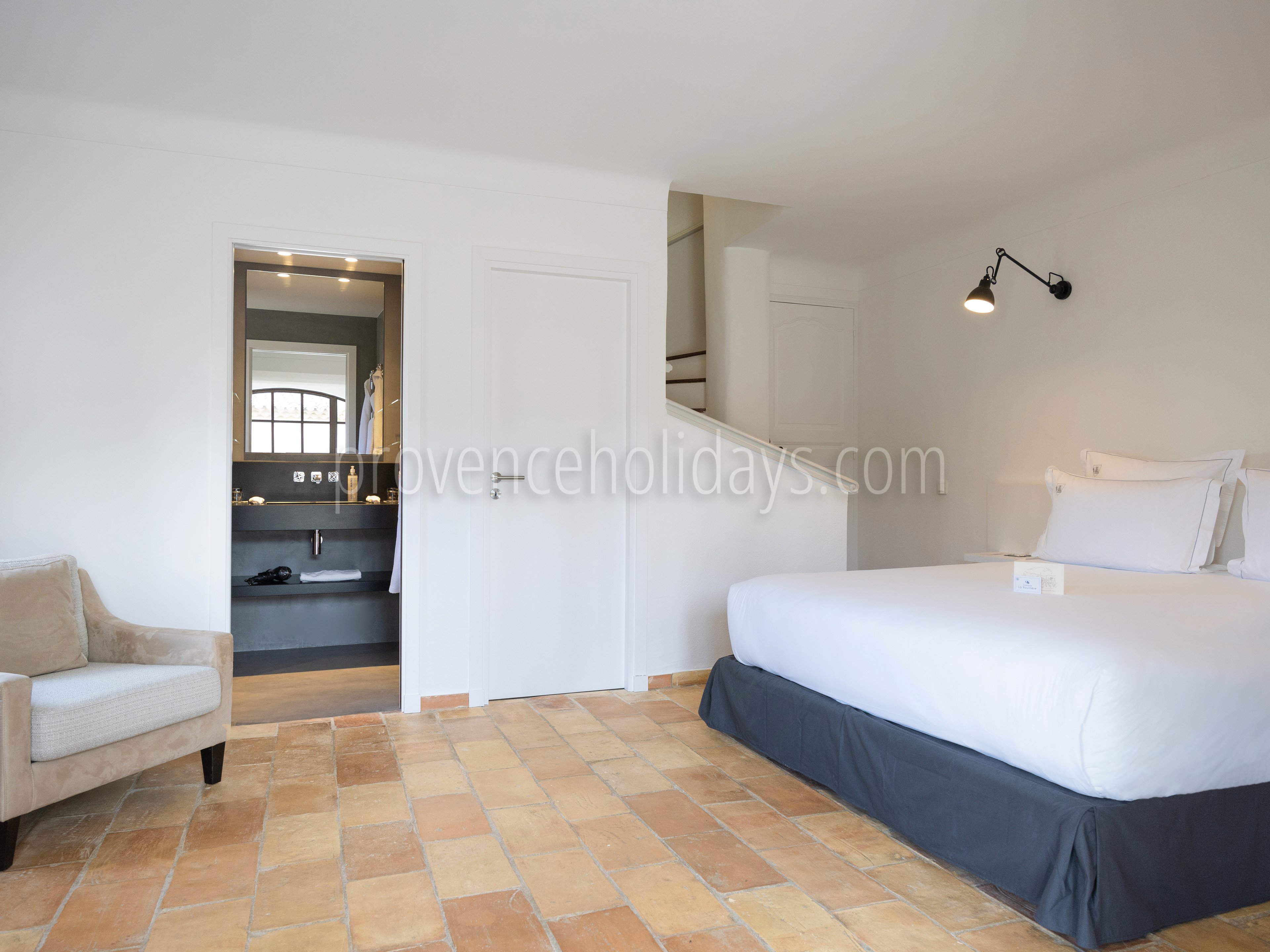 31 - Bastide Queen: Villa: Bedroom