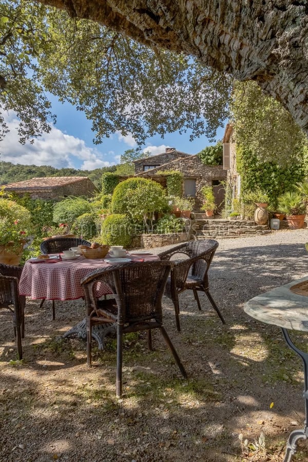 1 - Stone hameau in La Garde-Freinet: Villa: Exterior