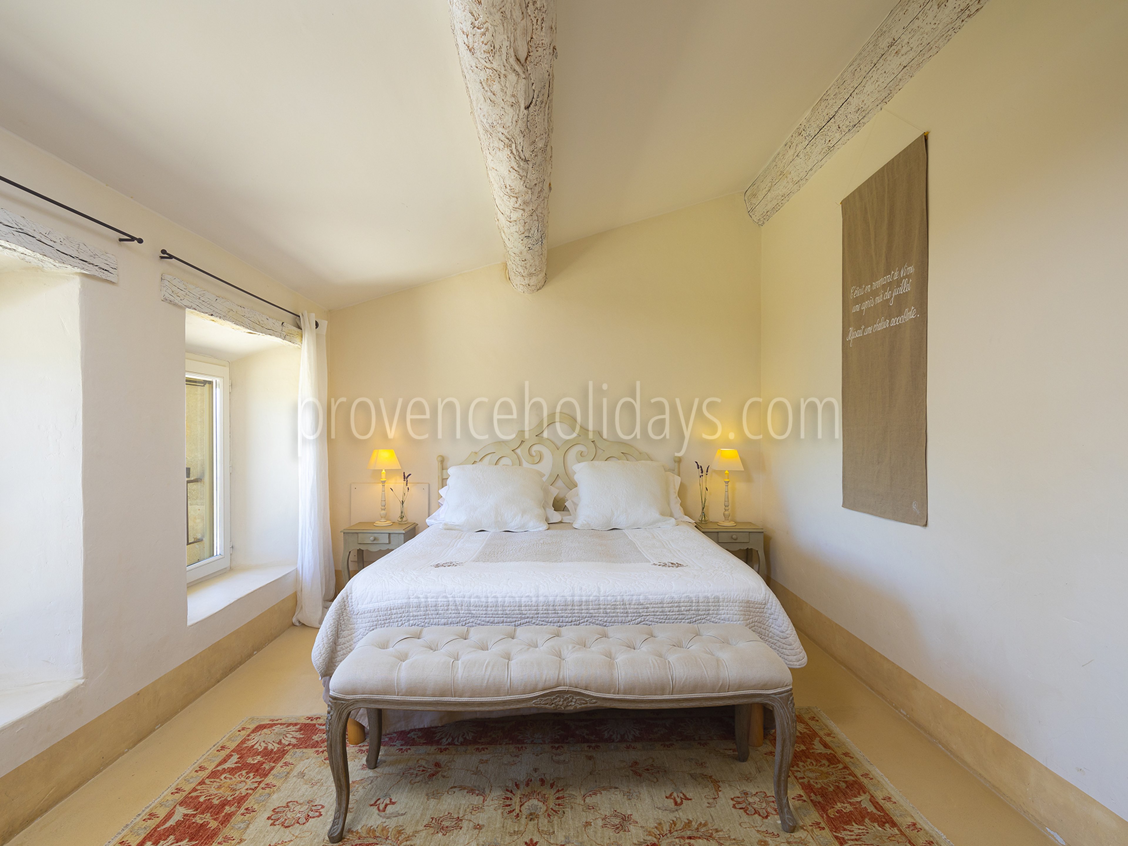 38 - Mas Bonnieux: Villa: Bedroom