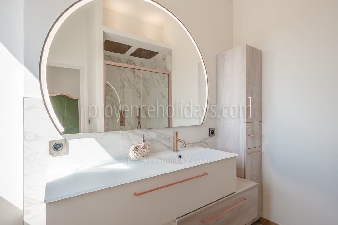 33 - Mas du Canal: Villa: Bathroom