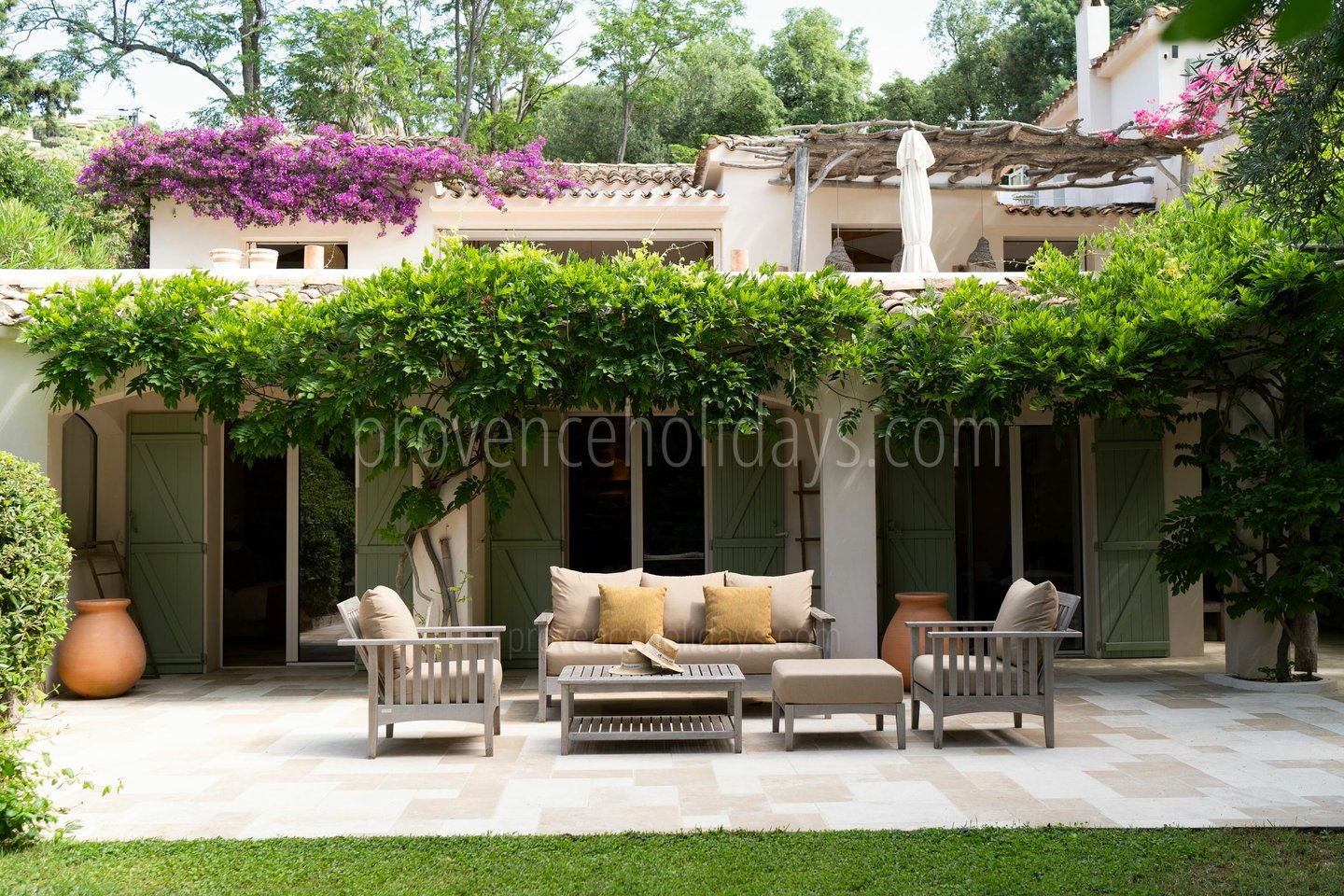 13 - Villa Luna: Villa: Exterior