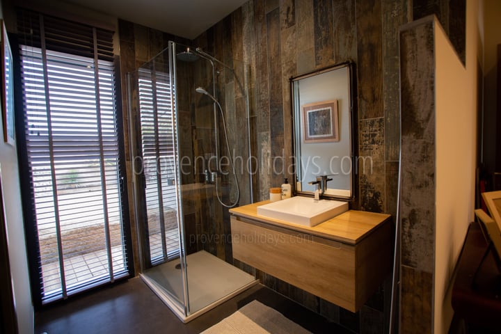 27 - Villa Paradou: Villa: Bathroom