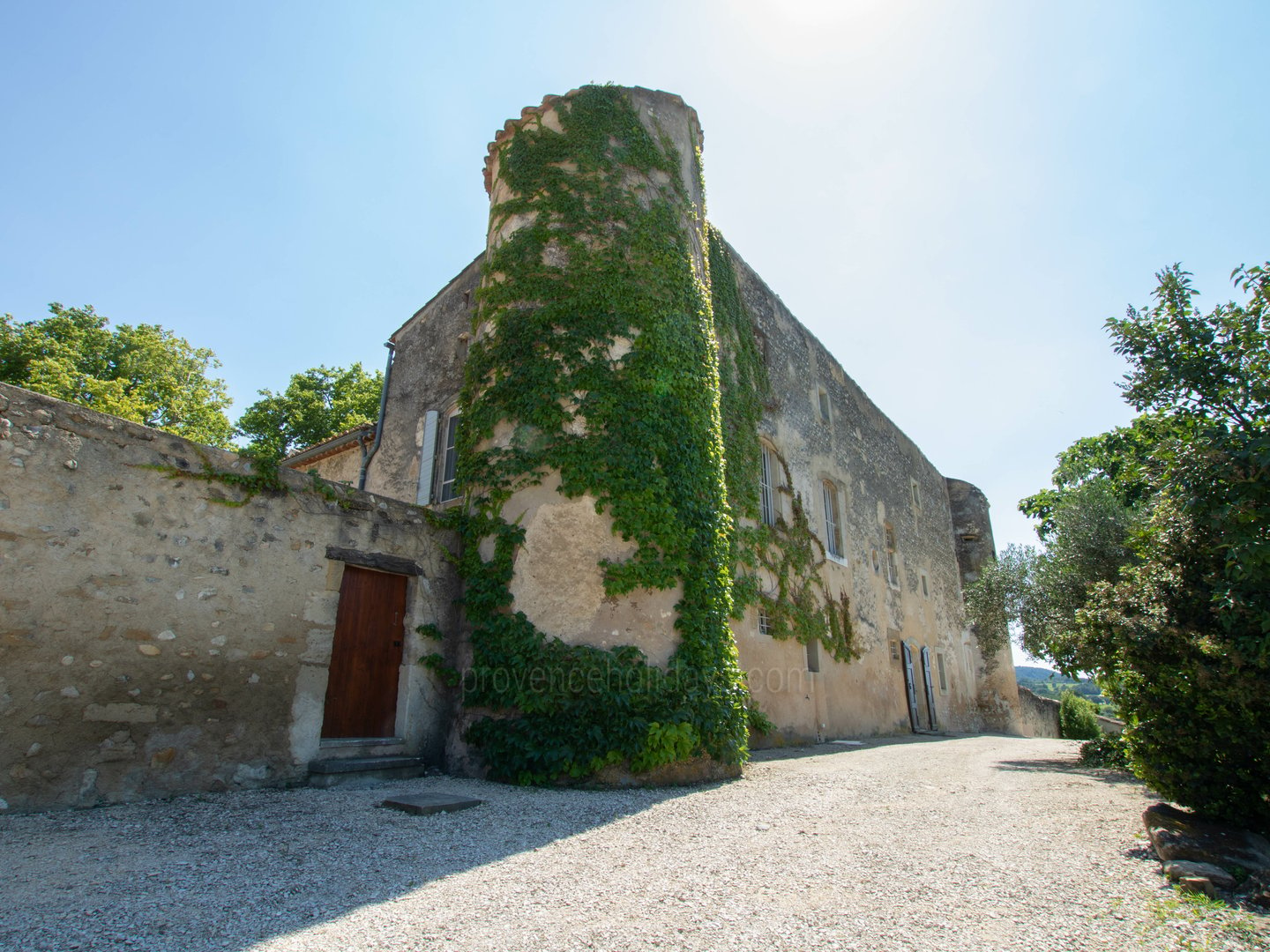 34 - Château des Templiers: Villa: Exterior