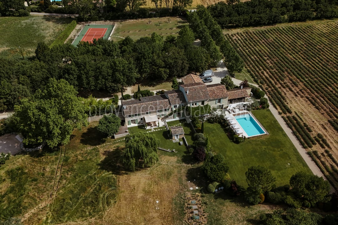 93 - Mas du Carlet: Villa: Exterior
