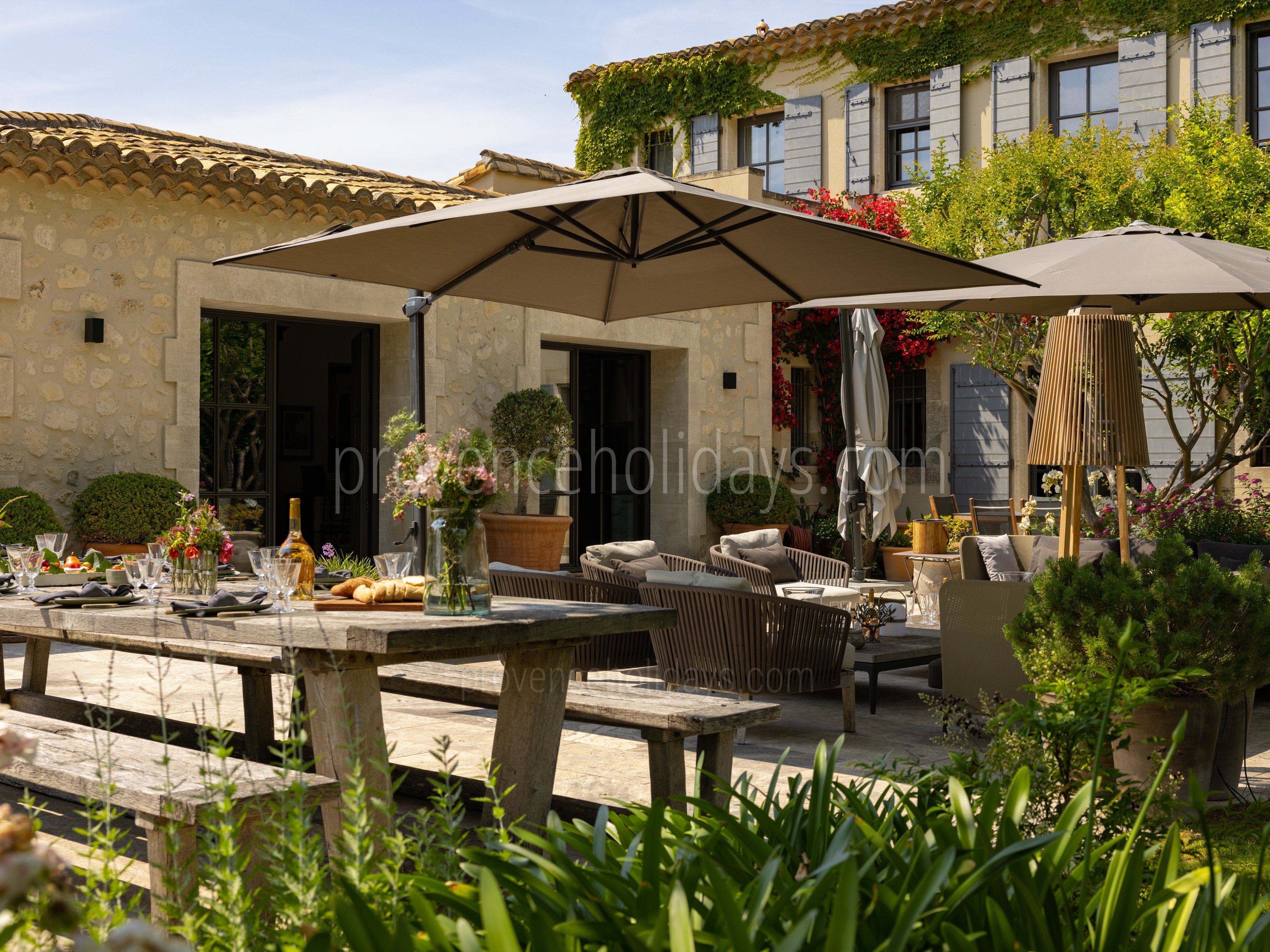 4 - Mas Paradis: Villa: Exterior