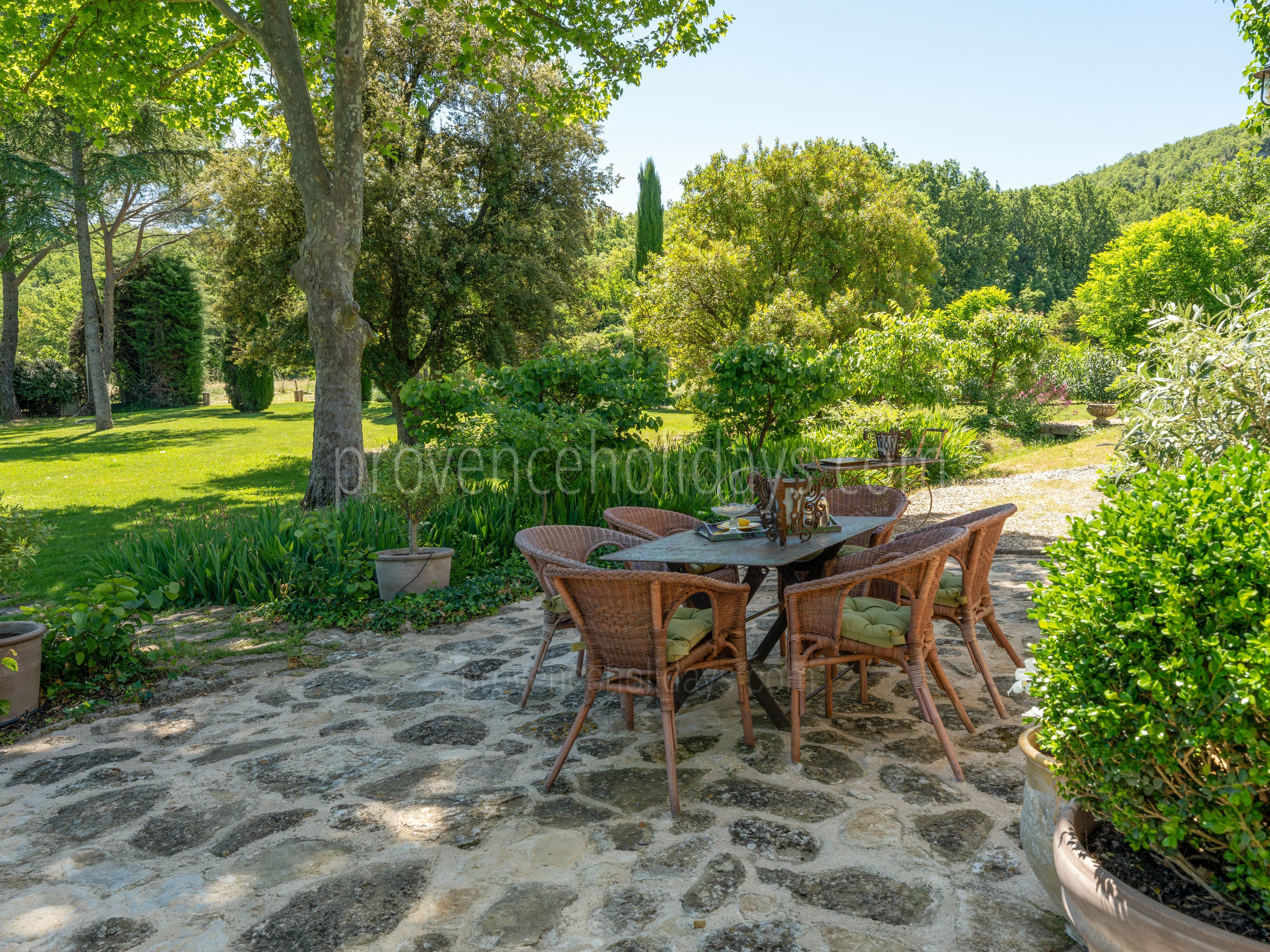 18 - La Chapelle Saint-Pons: Villa: Exterior