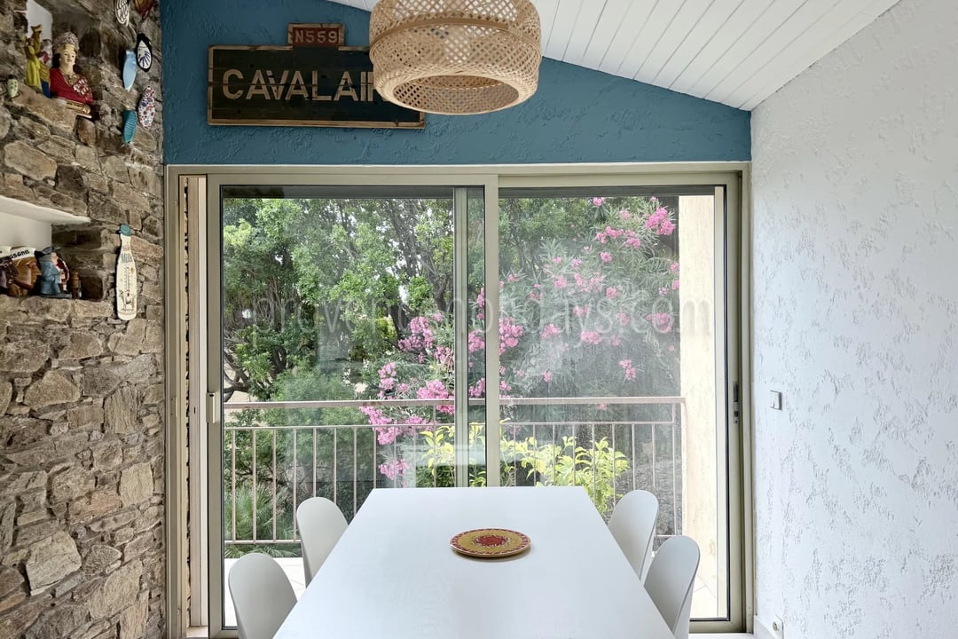9 - Villa with pool in Cavalaire-sur-Mer: Villa: Interior