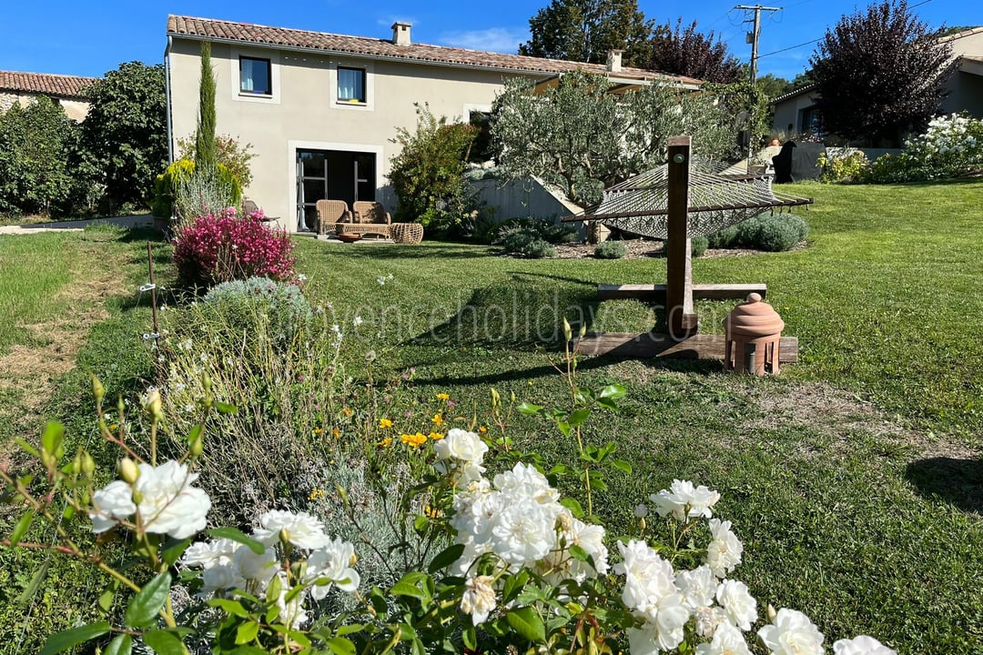 32 - Le Mas du Vallon: Villa: Exterior