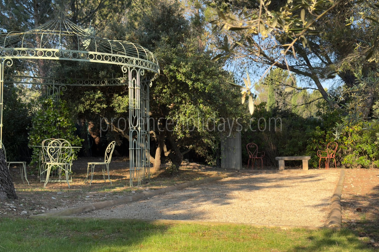 75 - Le Mas de la Cabro: Villa: Exterior