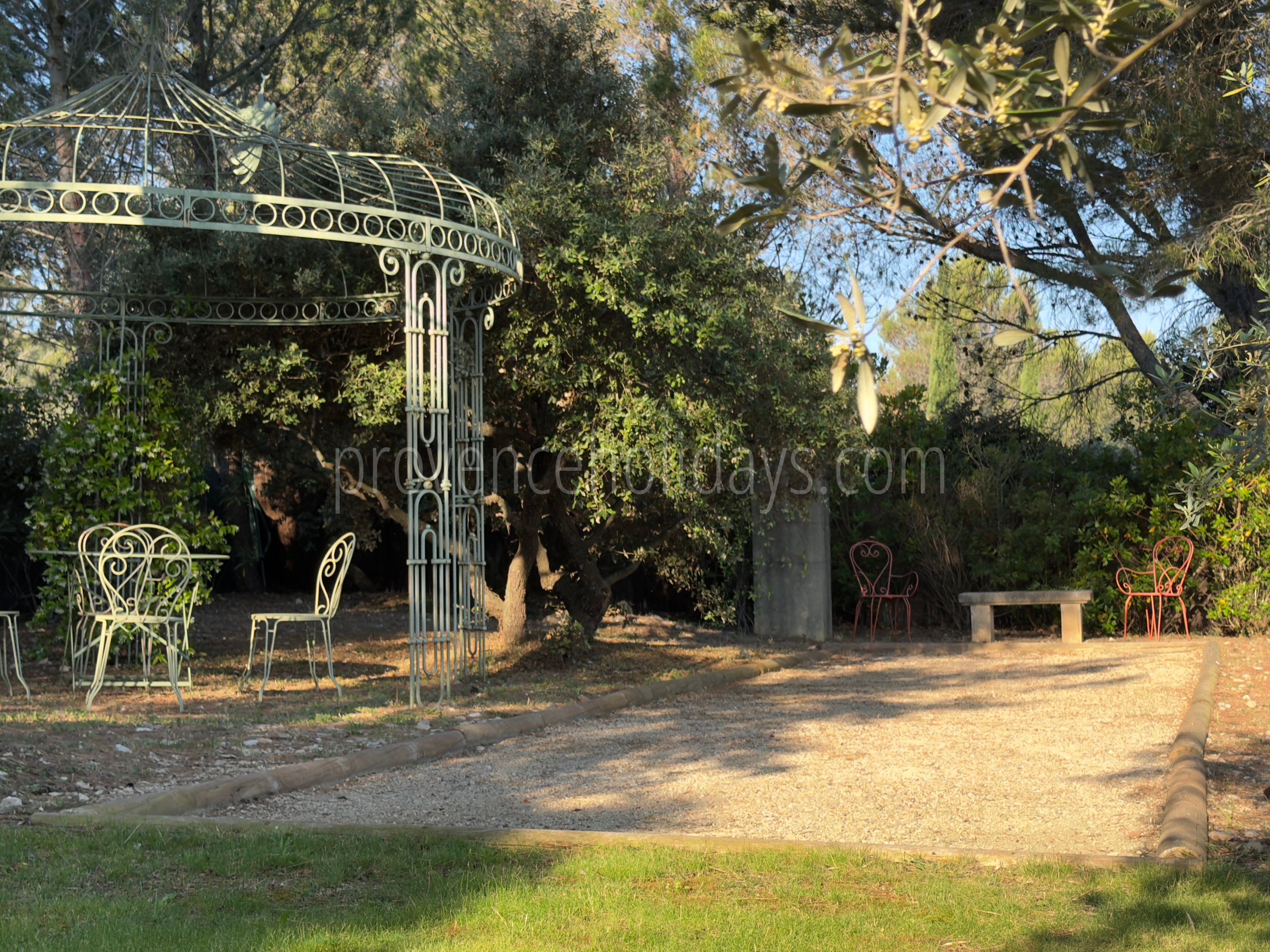 75 - Le Mas de la Cabro: Villa: Exterior
