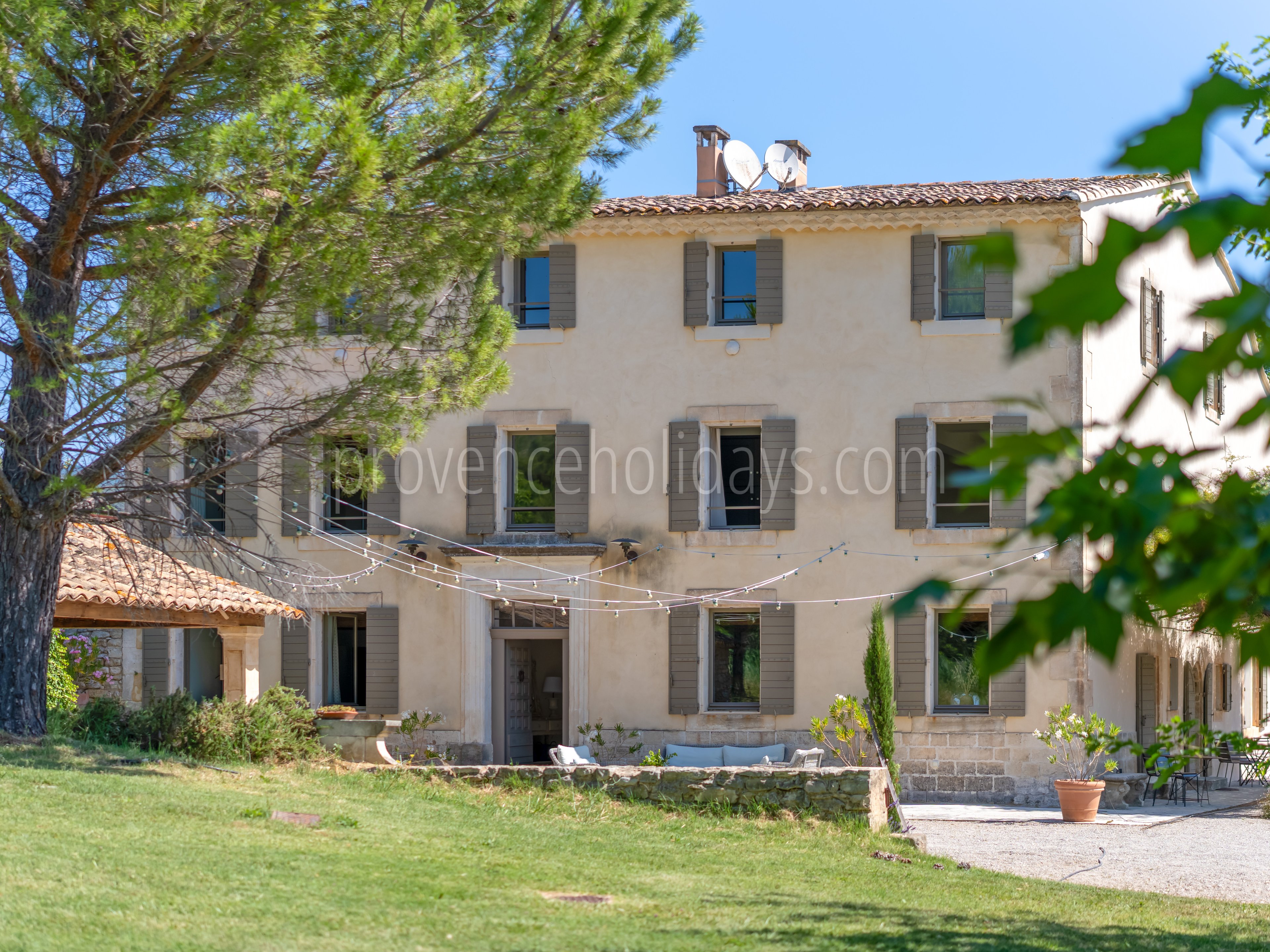 13 - La Bastide des Sources: Villa: Exterior