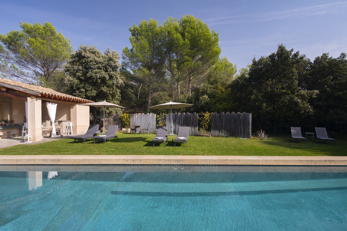 -1 - Bergerie de Beaumes: Villa: Pool