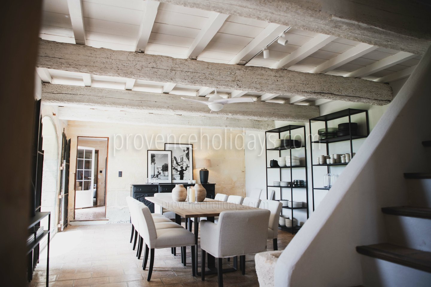 20 - Mas d\'Images: Villa: Interior