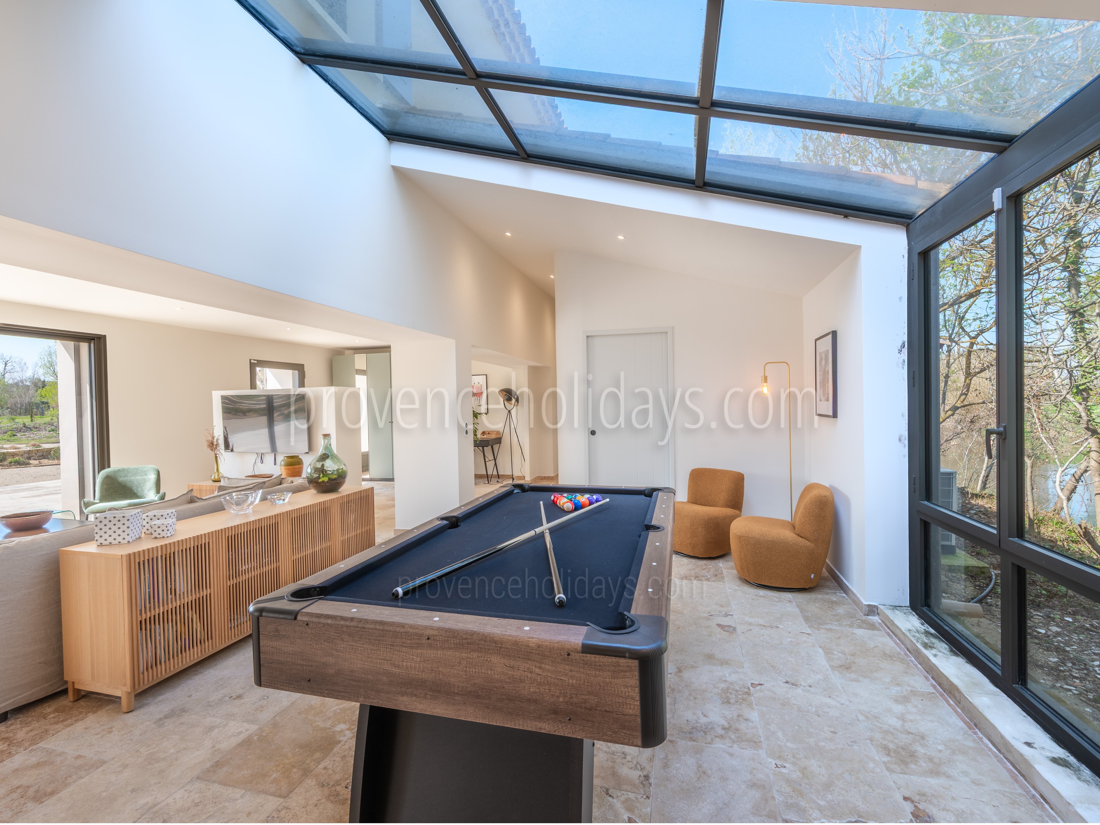 25 - Mas du Canal: Villa: Interior