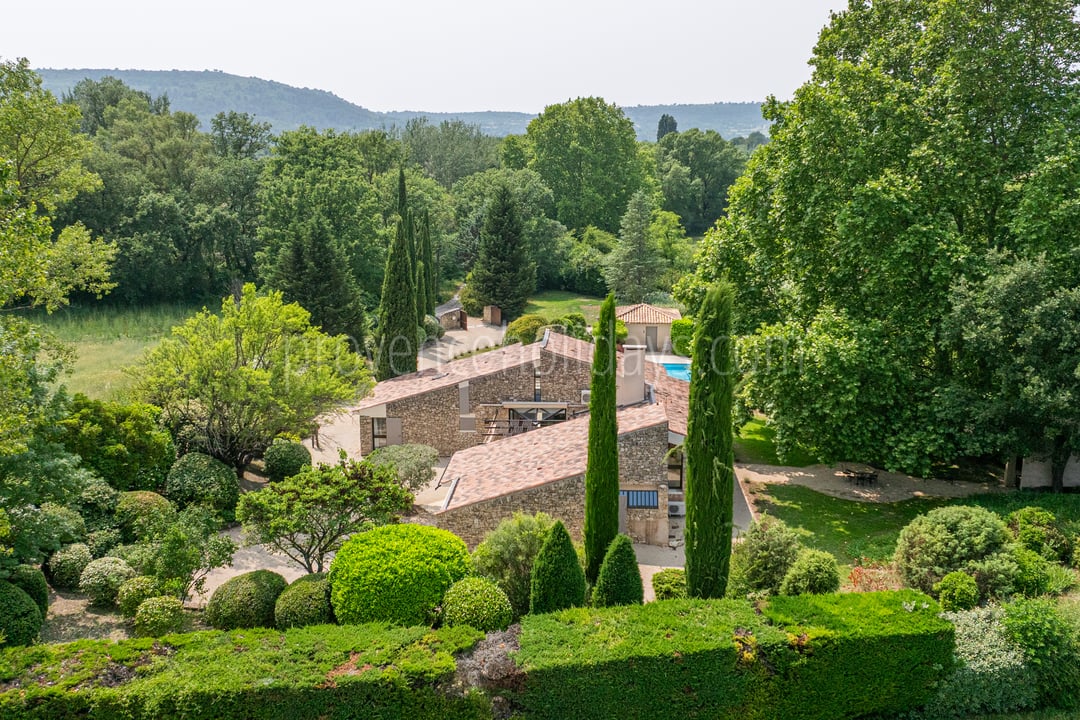 63 - Mas de la Rivière Secrète: Villa: Exterior