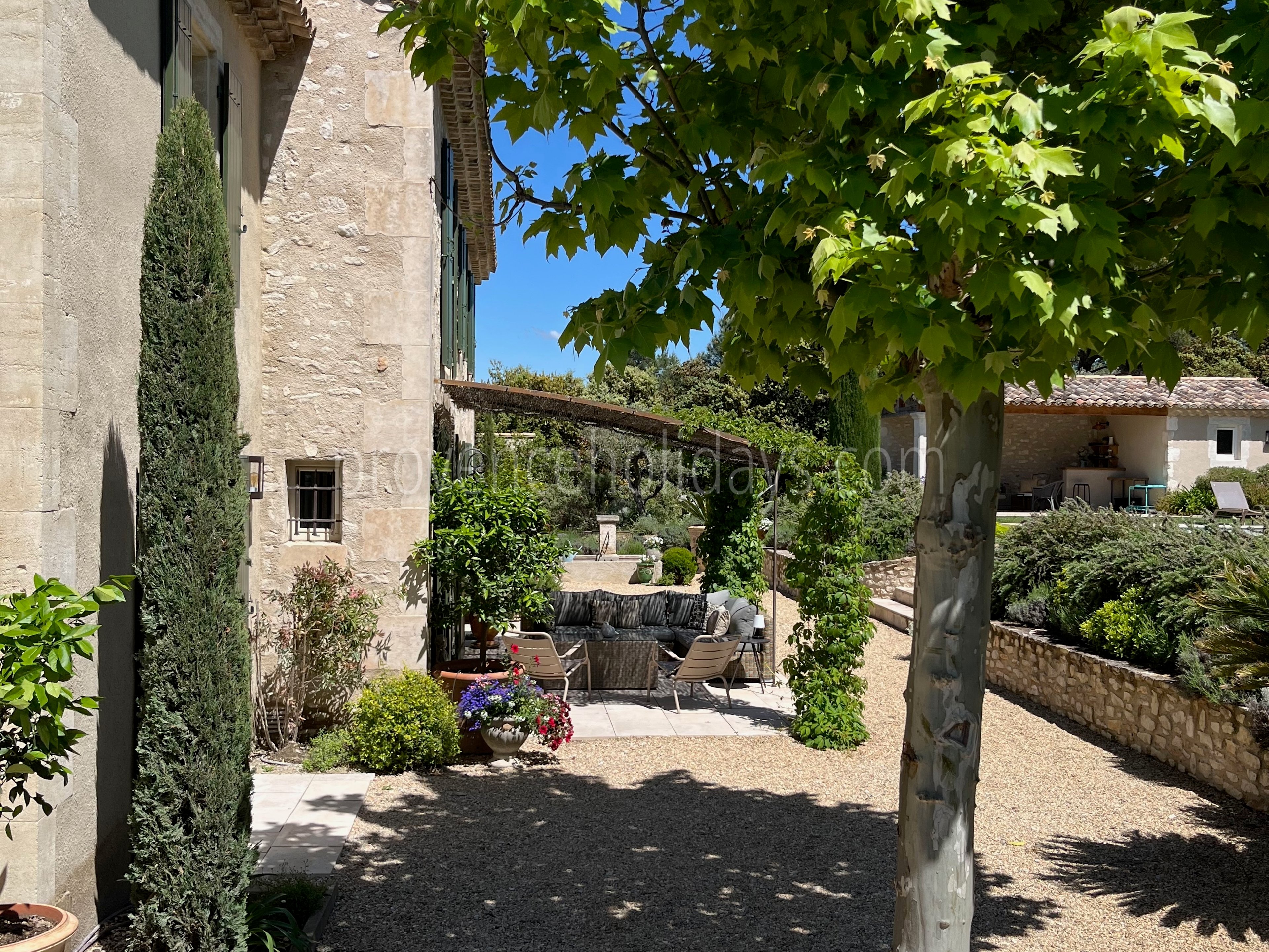 52 - Le Mas de la Cabro: Villa: Exterior