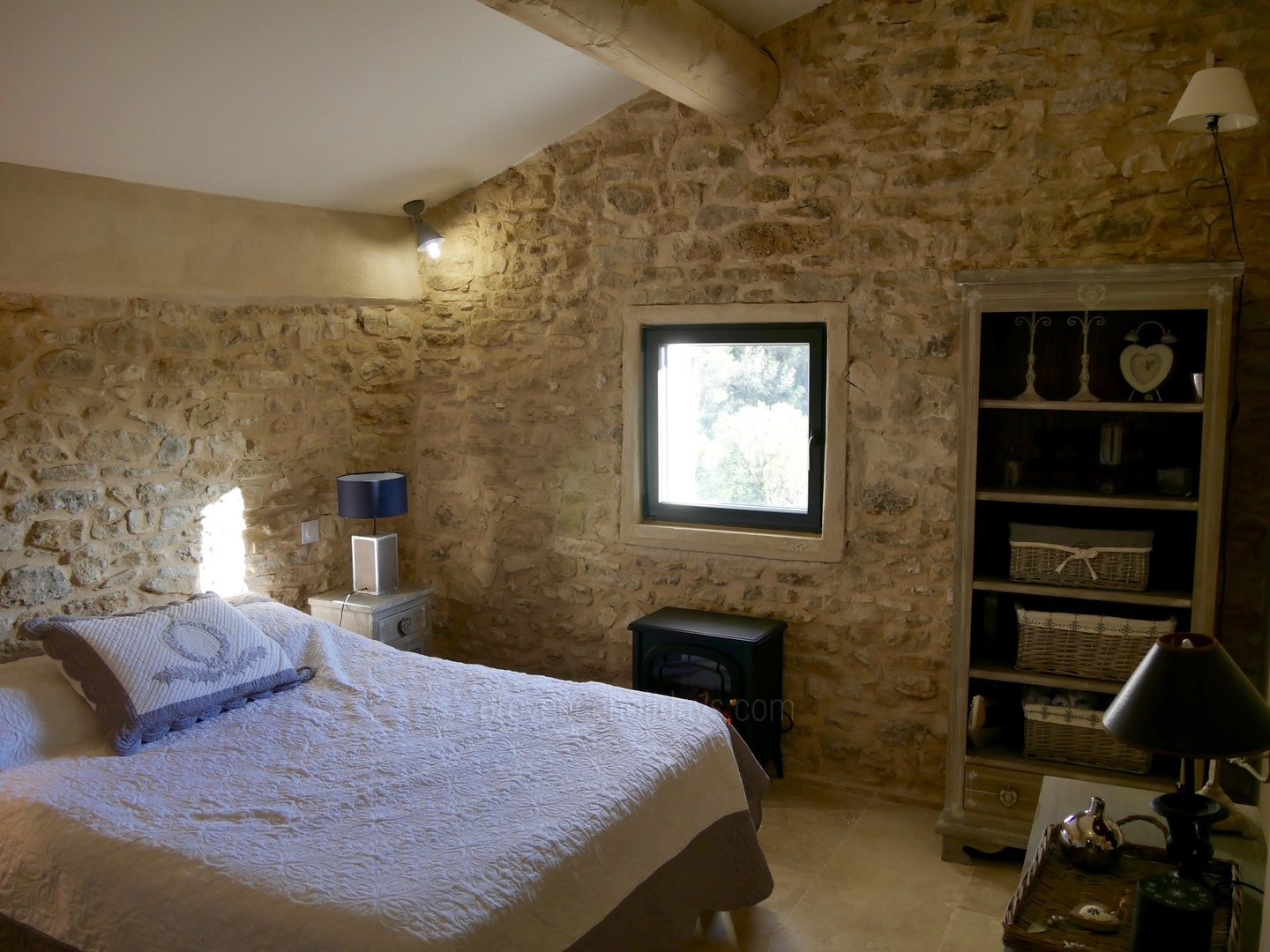 25 - La Roque sur Pernes: Villa: Interior - Bedroom - Annex