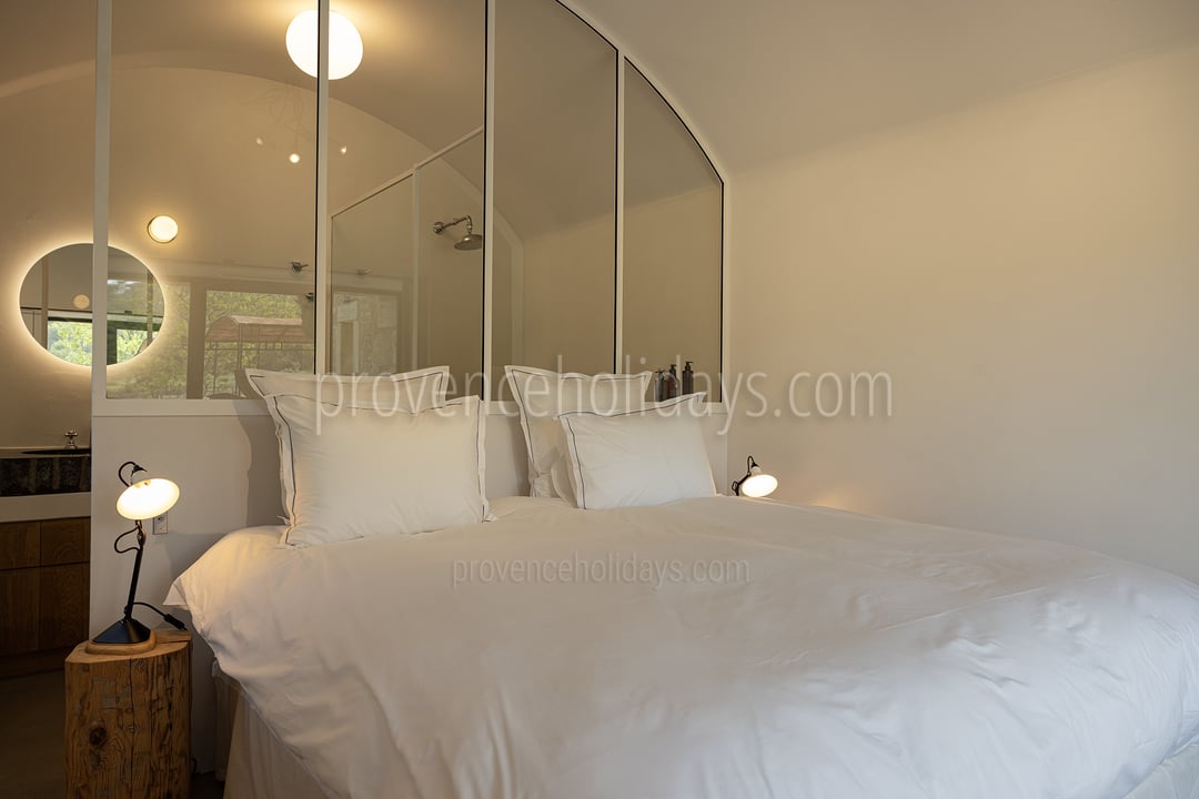 3 - Le Mas Secret: Villa: Bedroom