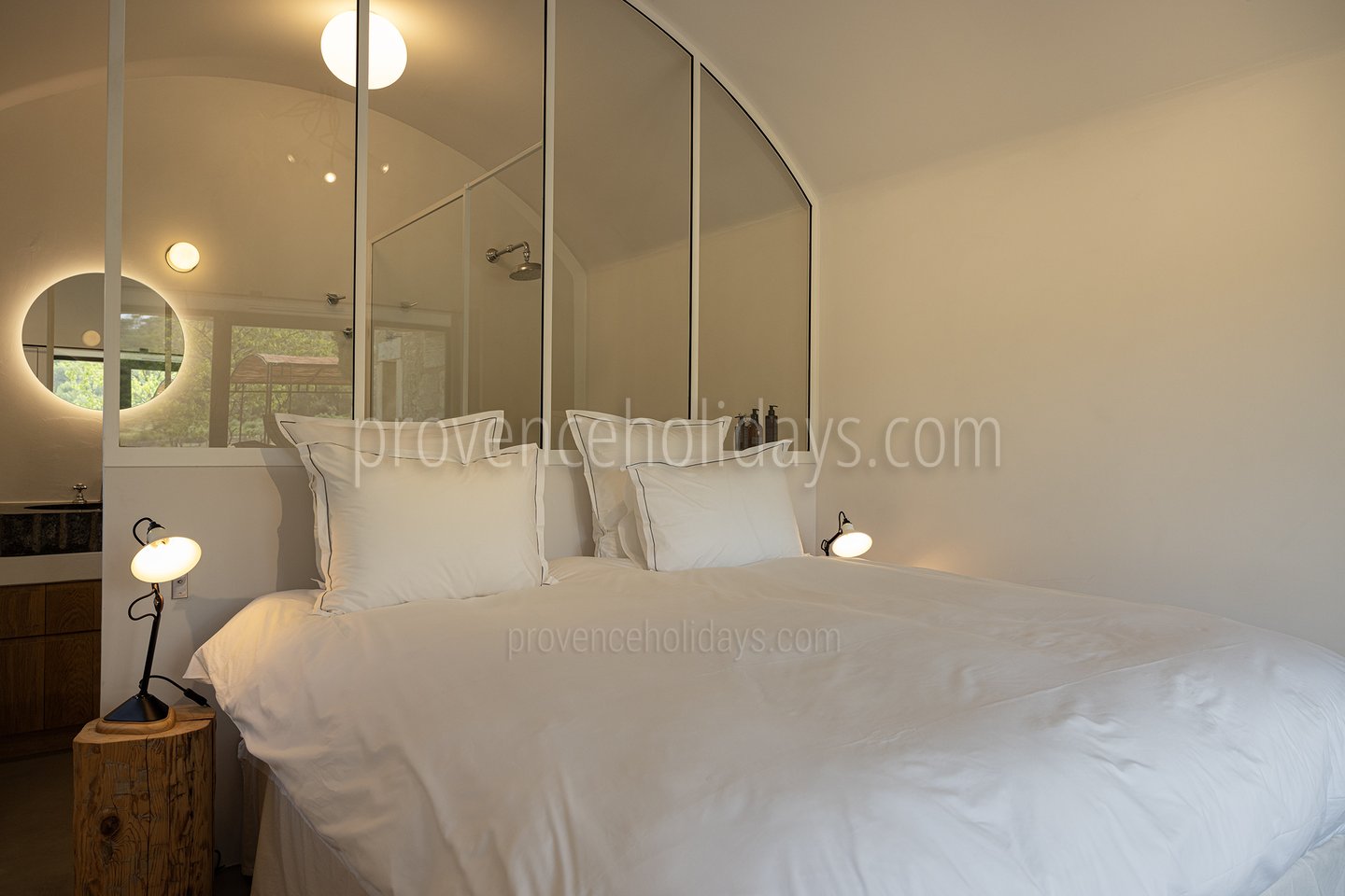 3 - Le Mas Secret: Villa: Bedroom