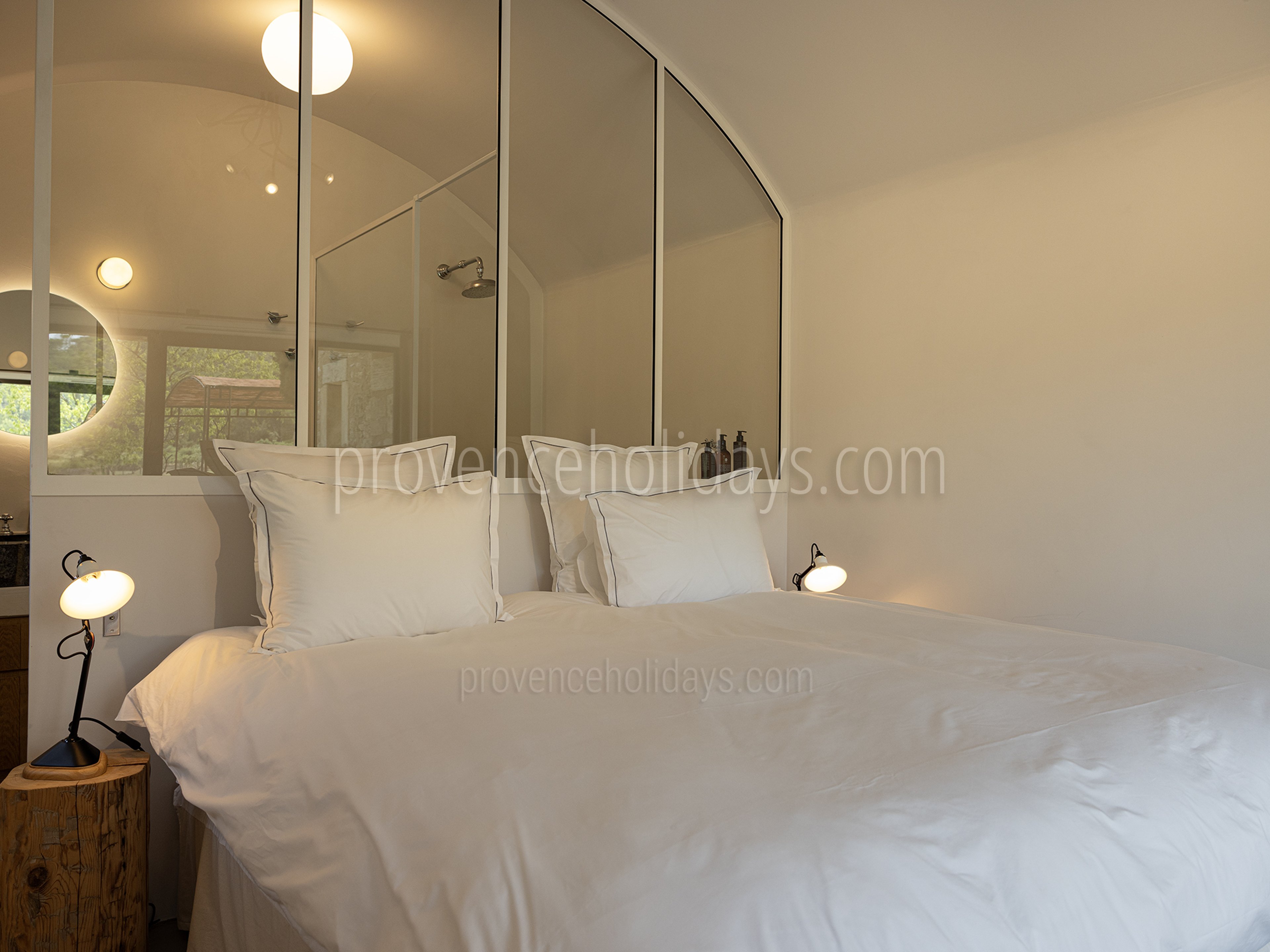 3 - Le Mas Secret: Villa: Bedroom