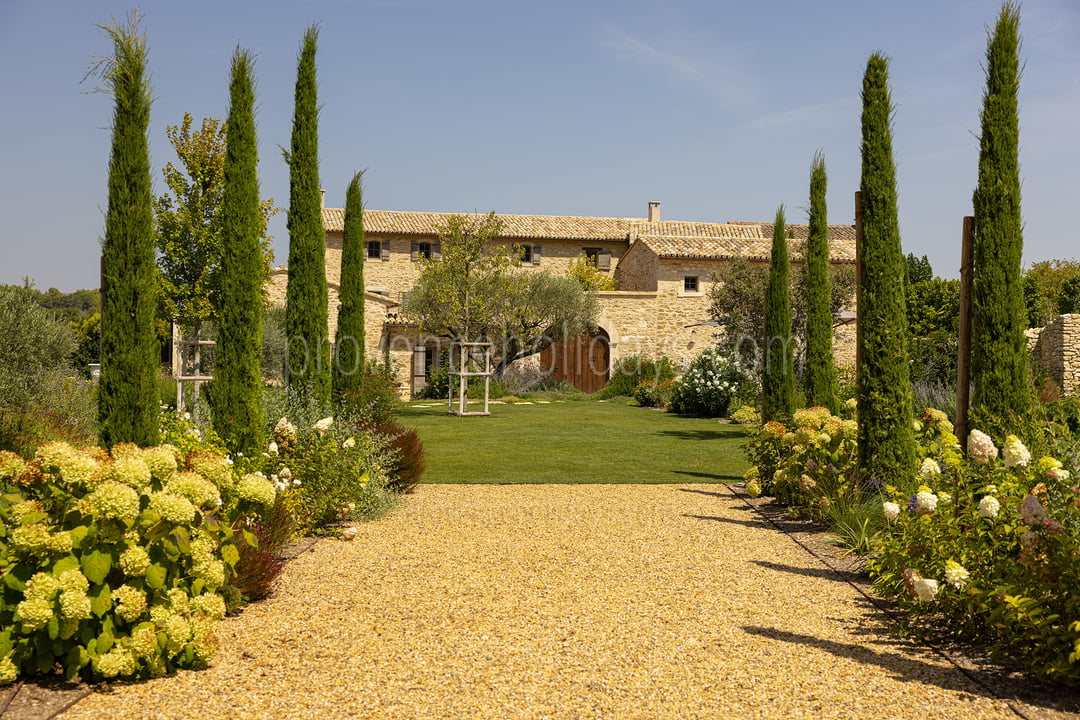 30 - Grand Mas d\'Oppède: Villa: Exterior